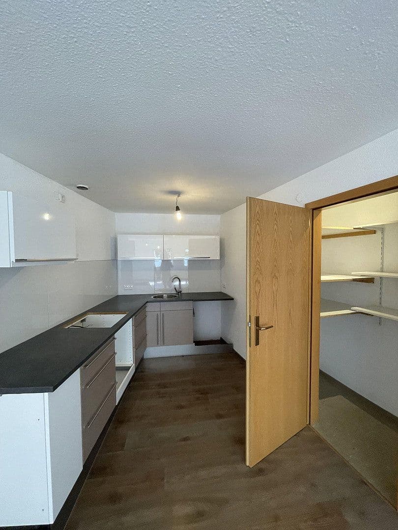 Predaj bytu 2-izbový 68 m², Öhringen, Bádensko-Wurttembersko Predaj bytu 2-izbový 68 m², Öhringen, Bádensko-Wurttembersko