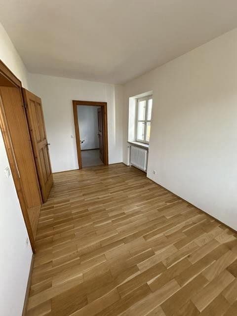 Prenájom domu 190 m², pozemok 1.000 m², An den Linden 14, Mühlhausen, Bavorsko Prenájom domu 190 m², pozemok 1.000 m², An den Linden 14, Mühlhausen, Bavorsko
