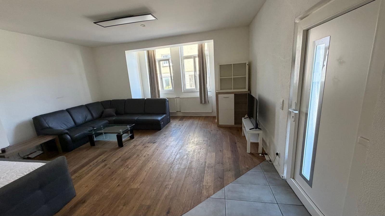 Prenájom bytu 1-izbový 30 m², Stuttgart, Bádensko-Wurttembersko Prenájom bytu 1-izbový 30 m², Stuttgart, Bádensko-Wurttembersko