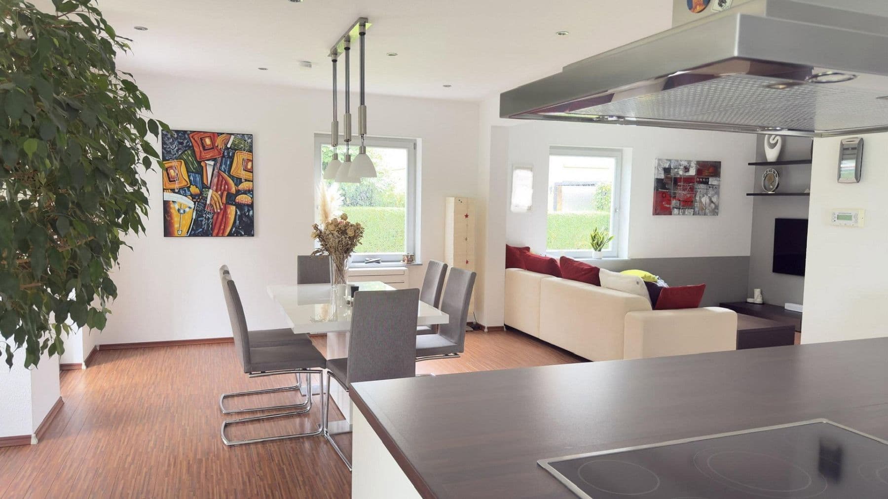 Predaj domu 113 m², pozemok 395 m², Buxtehude, Dolné Sasko Predaj domu 113 m², pozemok 395 m², Buxtehude, Dolné Sasko