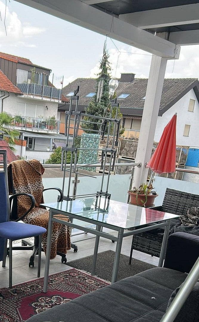 Prenájom bytu 4-izbový 111 m², Kornblumenstr. 22, Rheinstetten, Bádensko-Wurttembersko Prenájom bytu 4-izbový 111 m², Kornblumenstr. 22, Rheinstetten, Bádensko-Wurttembersko