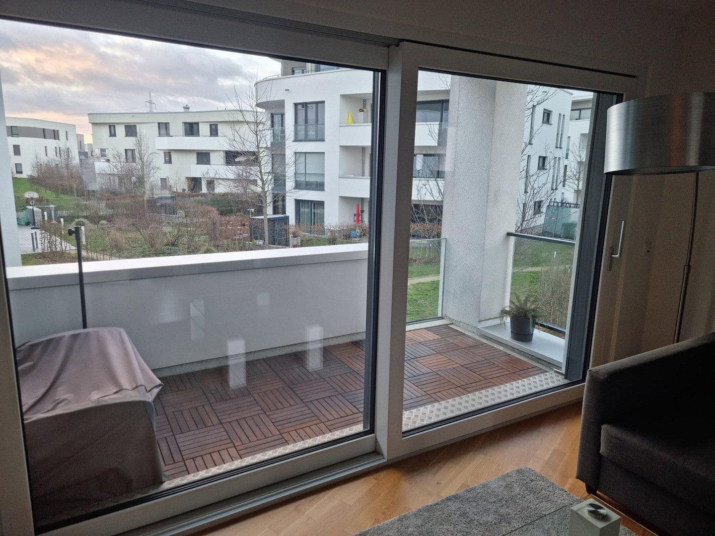 Prenájom bytu 2-izbový 73 m², Wolfgang-Bangert-Strasse 8, Frankfurt am Main, Hesensko Prenájom bytu 2-izbový 73 m², Wolfgang-Bangert-Strasse 8, Frankfurt am Main, Hesensko