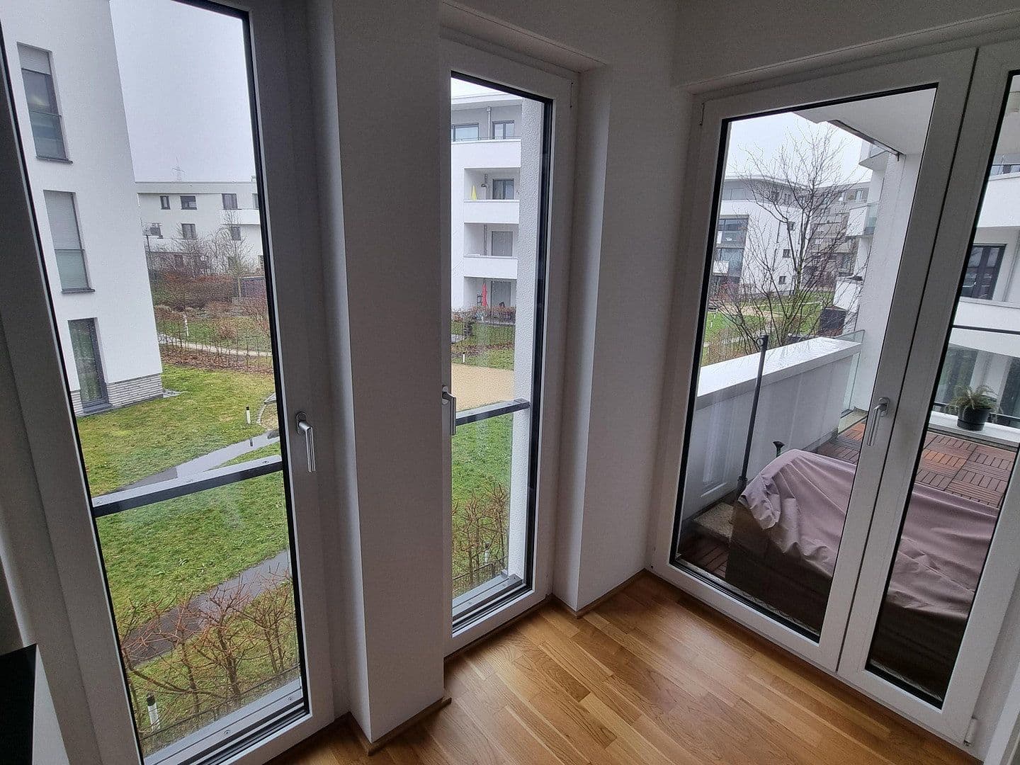 Prenájom bytu 2-izbový 73 m², Wolfgang-Bangert-Strasse 8, Frankfurt am Main, Hesensko Prenájom bytu 2-izbový 73 m², Wolfgang-Bangert-Strasse 8, Frankfurt am Main, Hesensko
