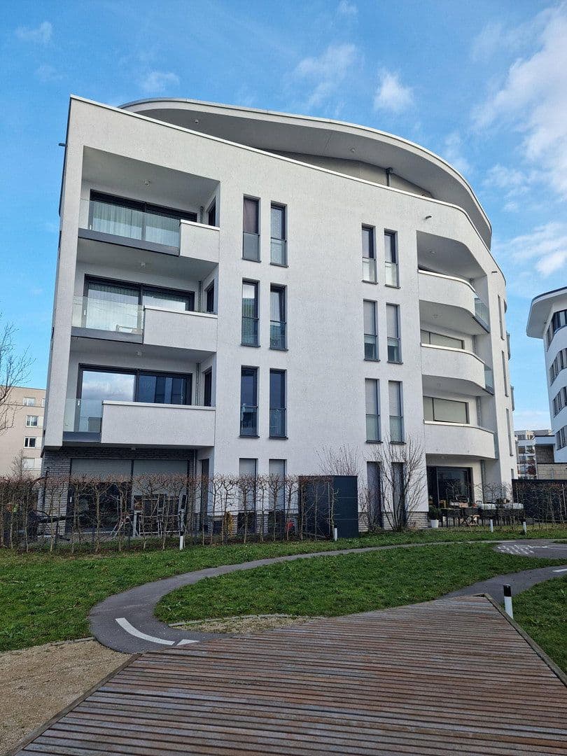Prenájom bytu 2-izbový 73 m², Wolfgang-Bangert-Strasse 8, Frankfurt am Main, Hesensko Prenájom bytu 2-izbový 73 m², Wolfgang-Bangert-Strasse 8, Frankfurt am Main, Hesensko