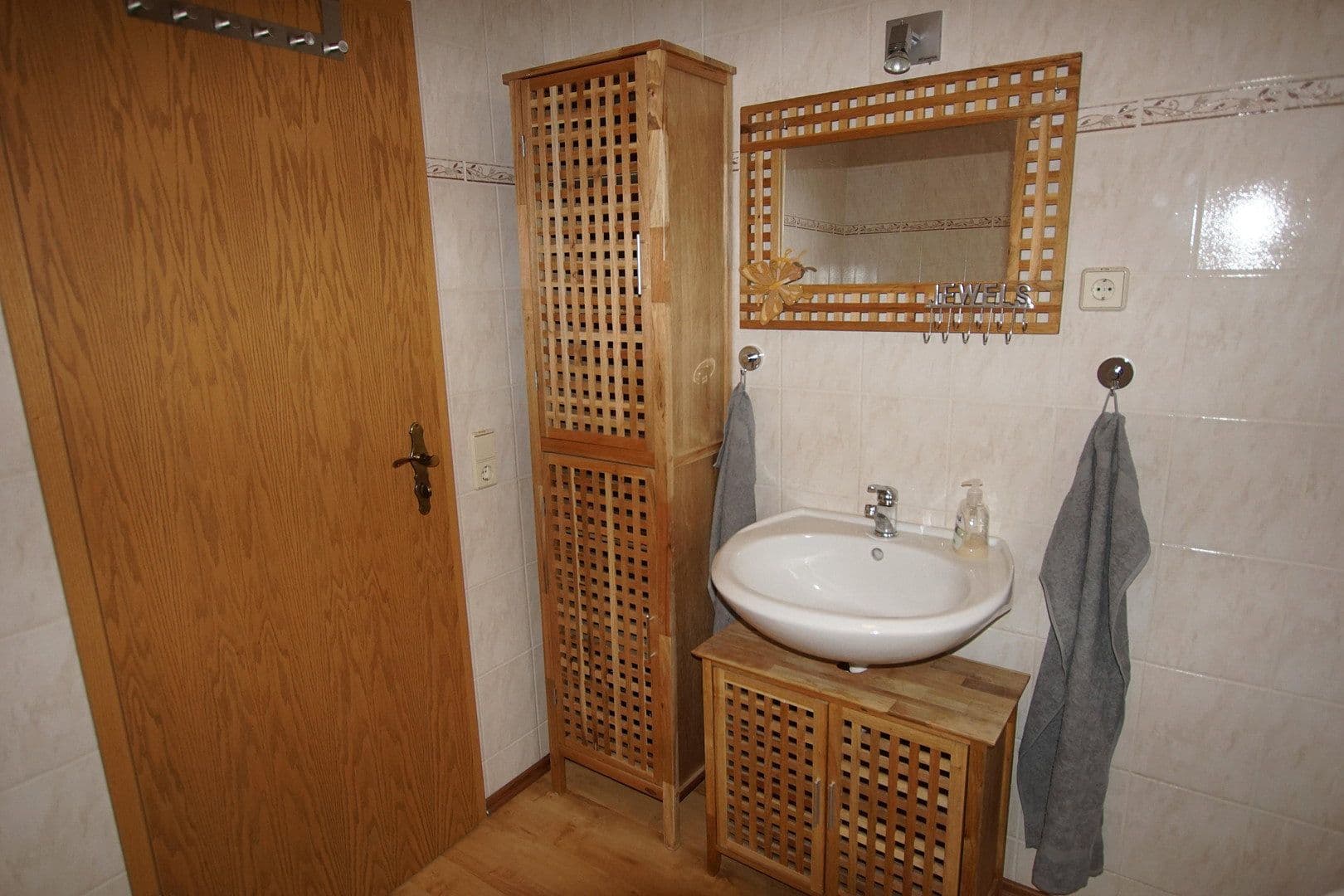 Predaj domu 130 m², pozemok 102 m², Gräfenhainichen, Sasko-Anhaltsko Predaj domu 130 m², pozemok 102 m², Gräfenhainichen, Sasko-Anhaltsko