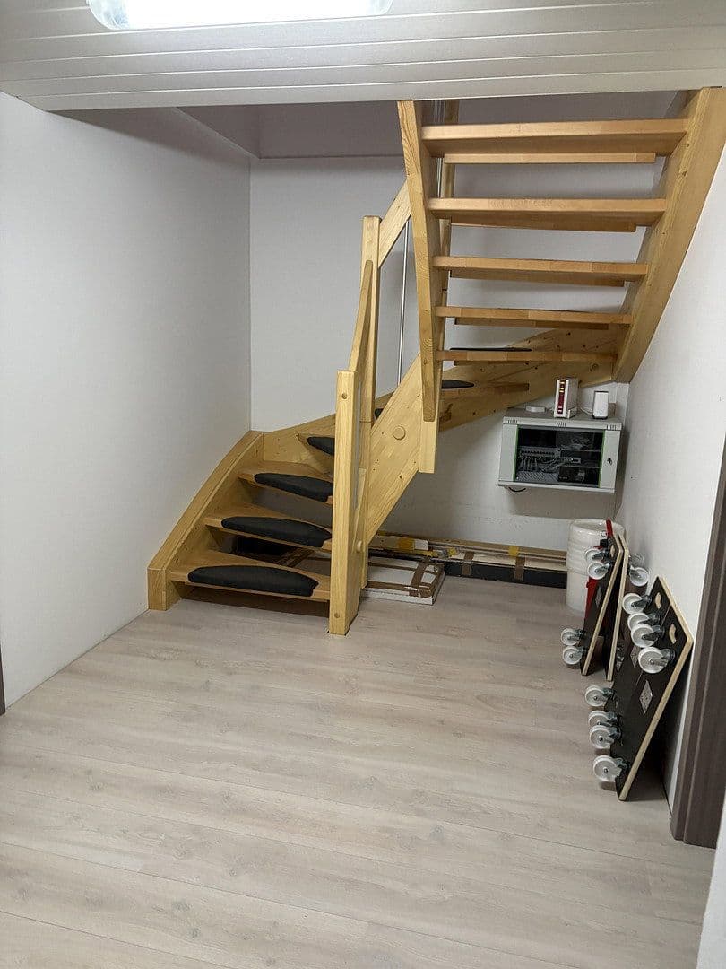 Predaj domu 123 m², pozemok 698 m², Auf Strieglen 2, Gosheim, Bádensko-Wurttembersko Predaj domu 123 m², pozemok 698 m², Auf Strieglen 2, Gosheim, Bádensko-Wurttembersko