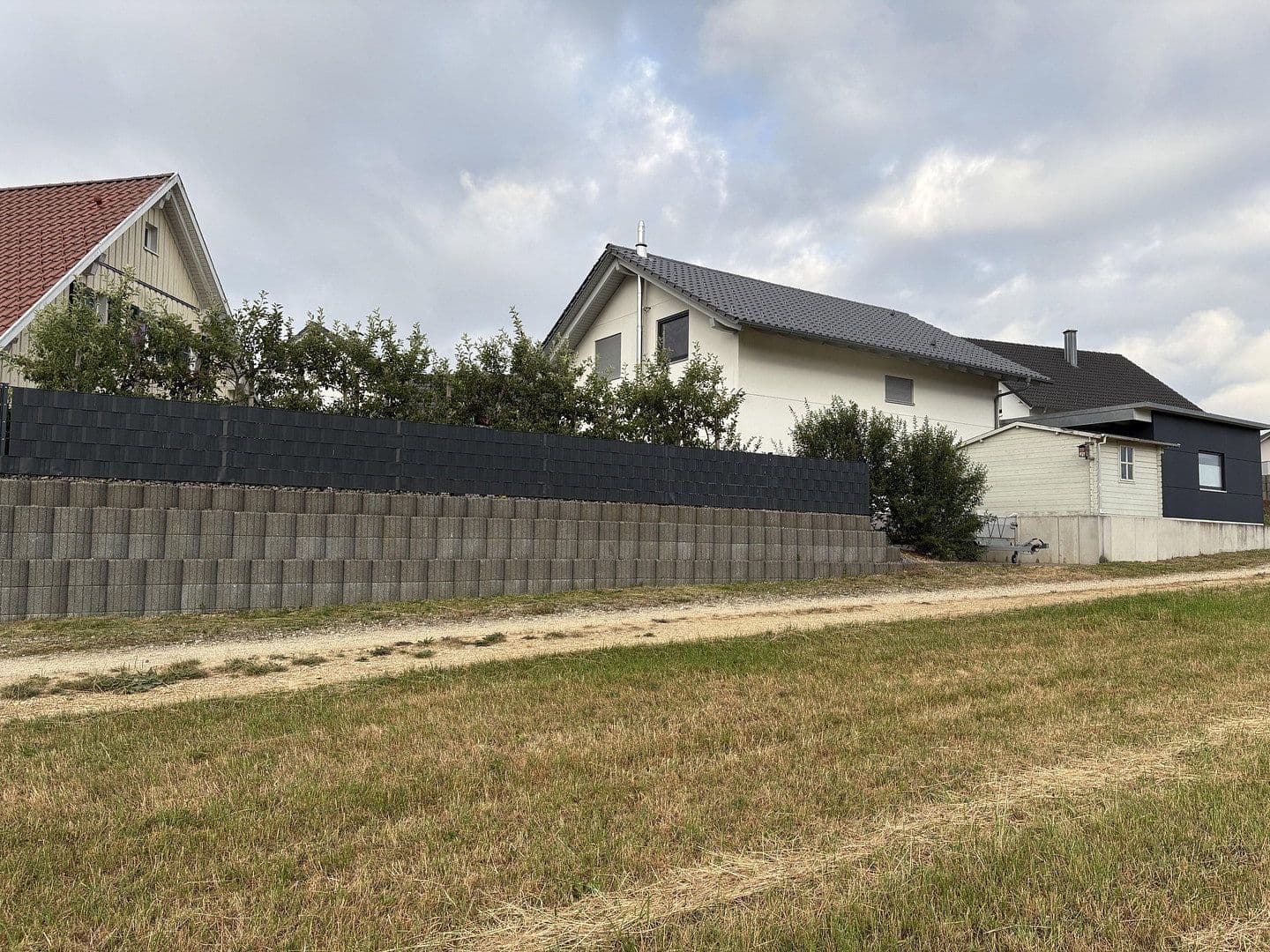 Predaj domu 123 m², pozemok 698 m², Auf Strieglen 2, Gosheim, Bádensko-Wurttembersko Predaj domu 123 m², pozemok 698 m², Auf Strieglen 2, Gosheim, Bádensko-Wurttembersko