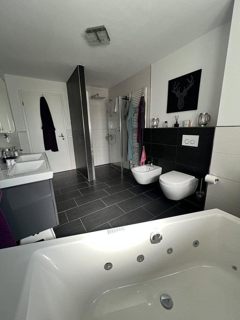 Predaj bytu 3-izbový 126 m², Bielefeld-Brake, Severné Porýnie - Westfálsko Predaj bytu 3-izbový 126 m², Bielefeld-Brake, Severné Porýnie - Westfálsko