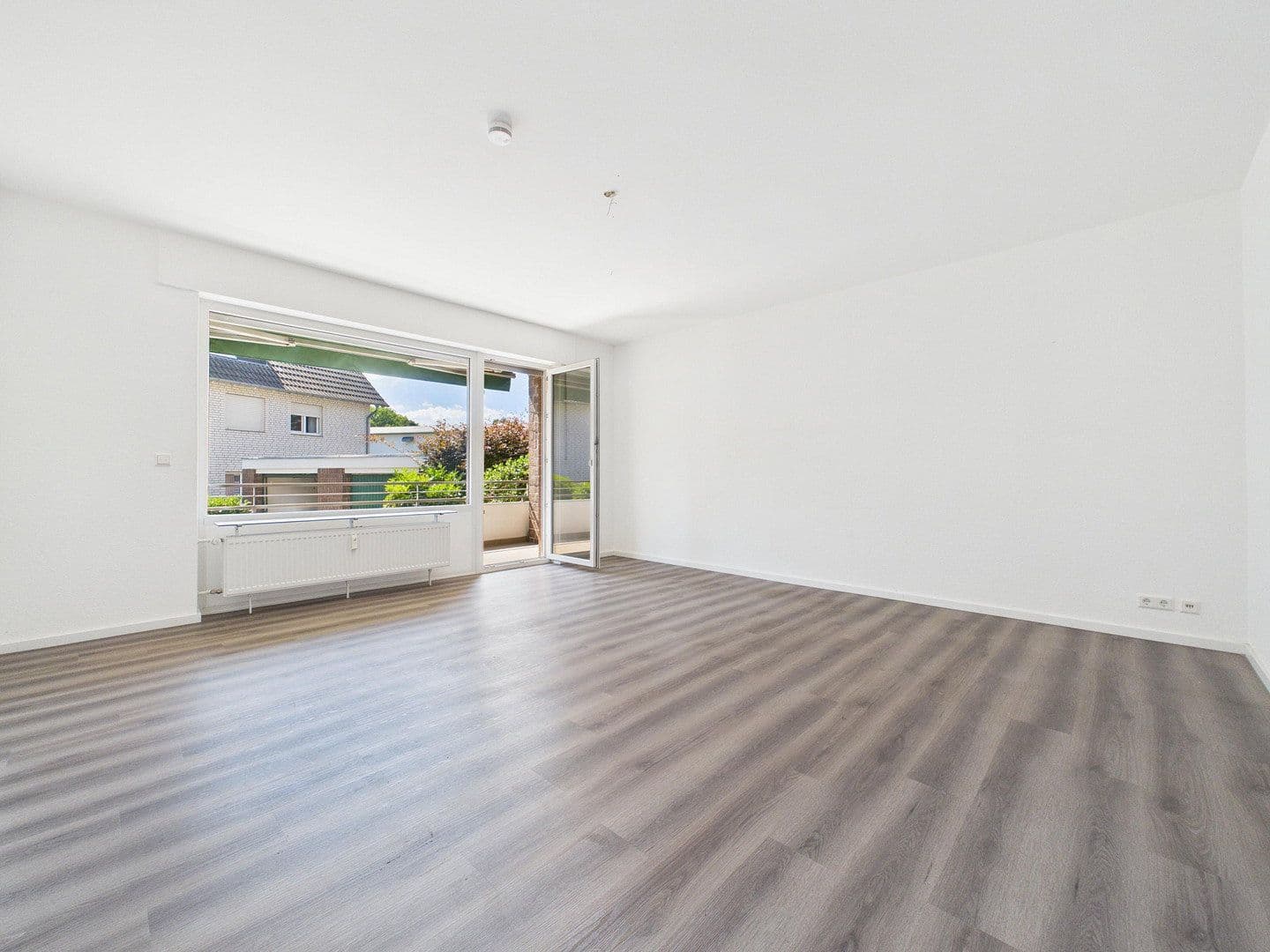 Predaj bytu 3-izbový 120 m², Düsseldorf, Severné Porýnie - Westfálsko Predaj bytu 3-izbový 120 m², Düsseldorf, Severné Porýnie - Westfálsko
