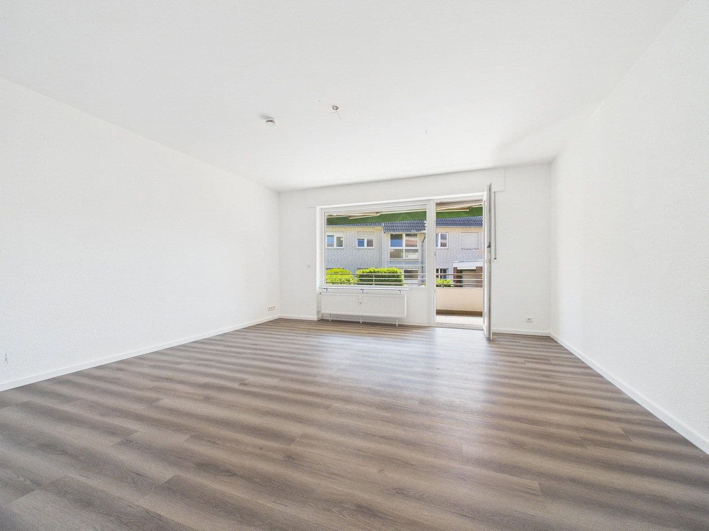 Predaj bytu 3-izbový 120 m², Düsseldorf, Severné Porýnie - Westfálsko Predaj bytu 3-izbový 120 m², Düsseldorf, Severné Porýnie - Westfálsko