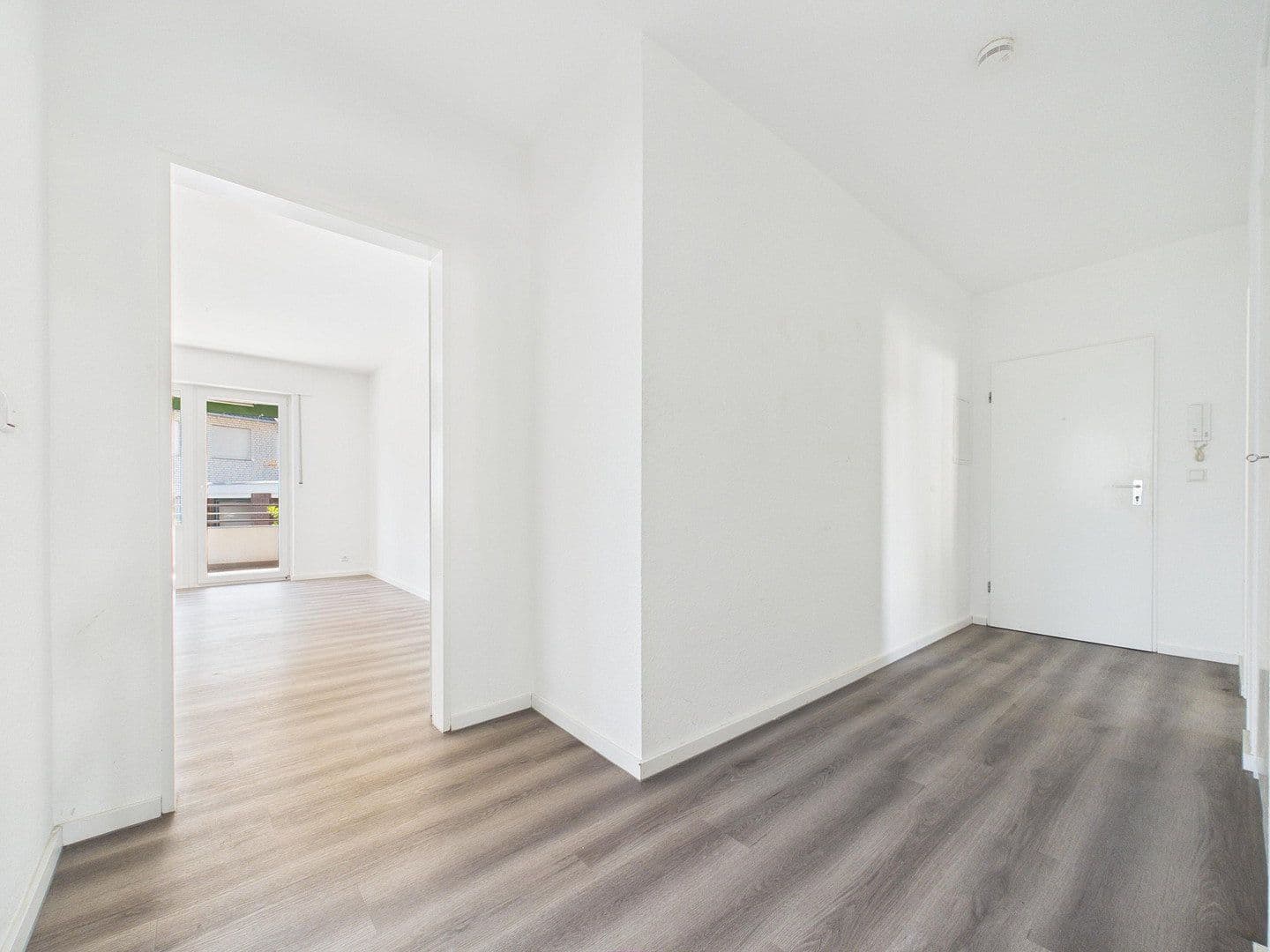 Predaj bytu 3-izbový 120 m², Düsseldorf, Severné Porýnie - Westfálsko Predaj bytu 3-izbový 120 m², Düsseldorf, Severné Porýnie - Westfálsko