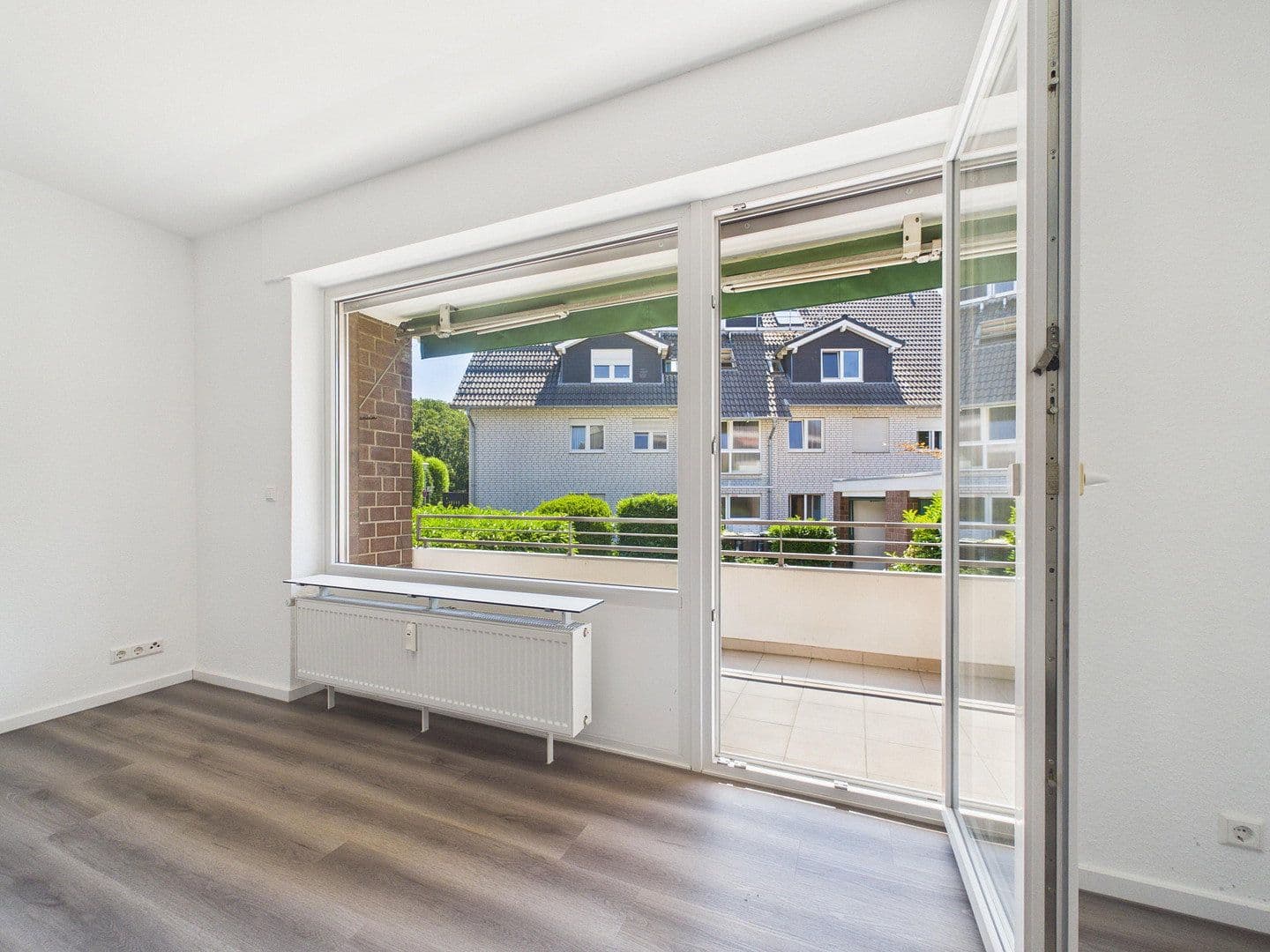 Predaj bytu 3-izbový 120 m², Düsseldorf, Severné Porýnie - Westfálsko Predaj bytu 3-izbový 120 m², Düsseldorf, Severné Porýnie - Westfálsko