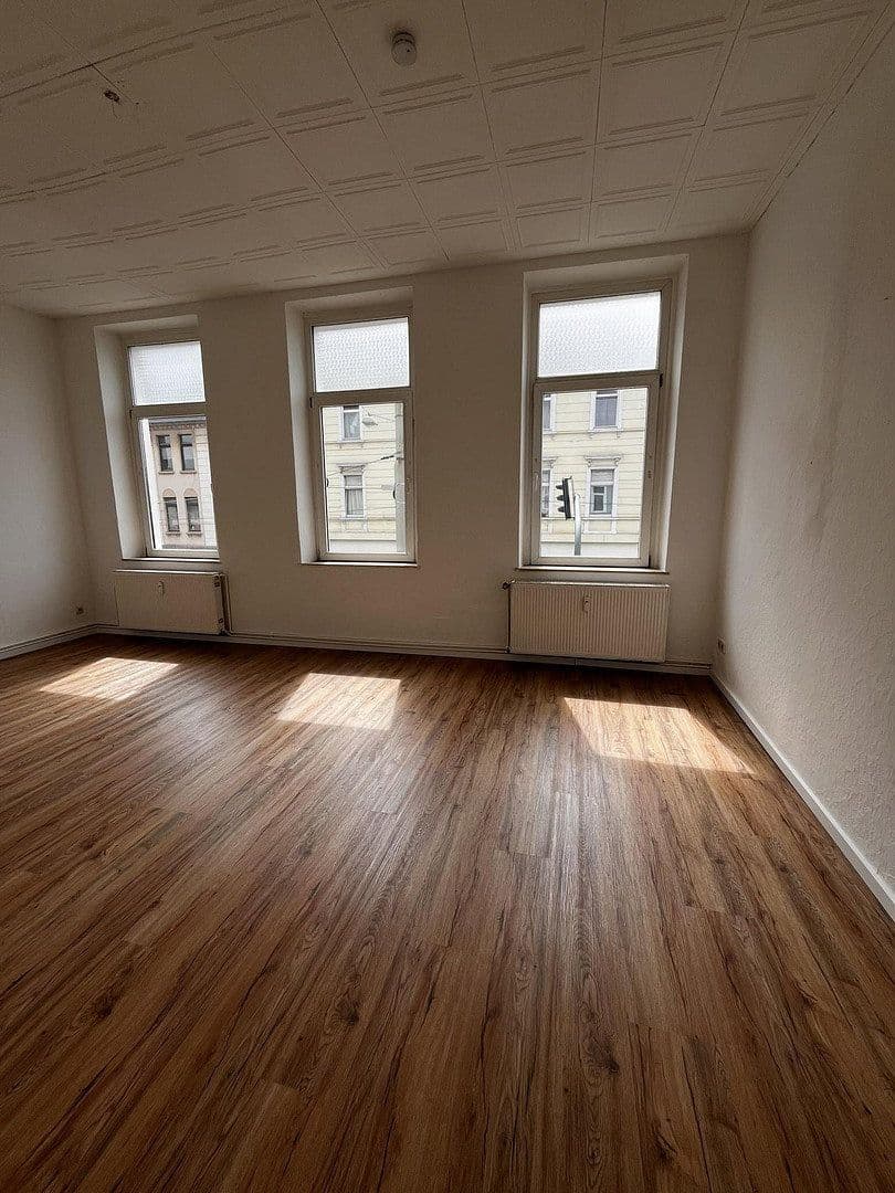 Prenájom bytu 3-izbový 79 m², Krefeld, Severné Porýnie - Westfálsko Prenájom bytu 3-izbový 79 m², Krefeld, Severné Porýnie - Westfálsko