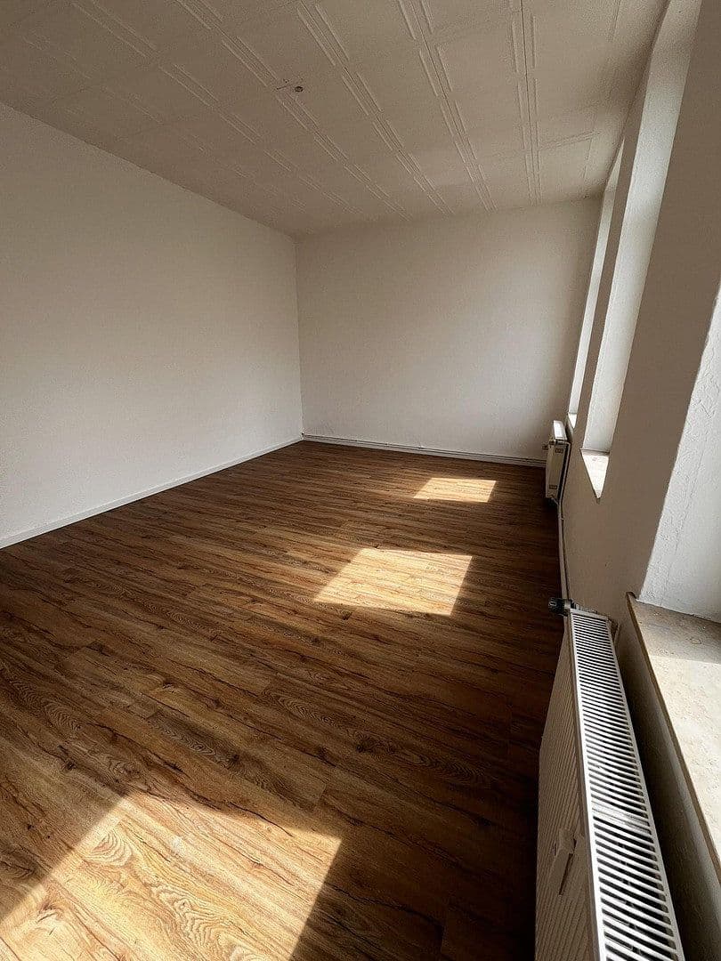 Prenájom bytu 3-izbový 79 m², Krefeld, Severné Porýnie - Westfálsko Prenájom bytu 3-izbový 79 m², Krefeld, Severné Porýnie - Westfálsko
