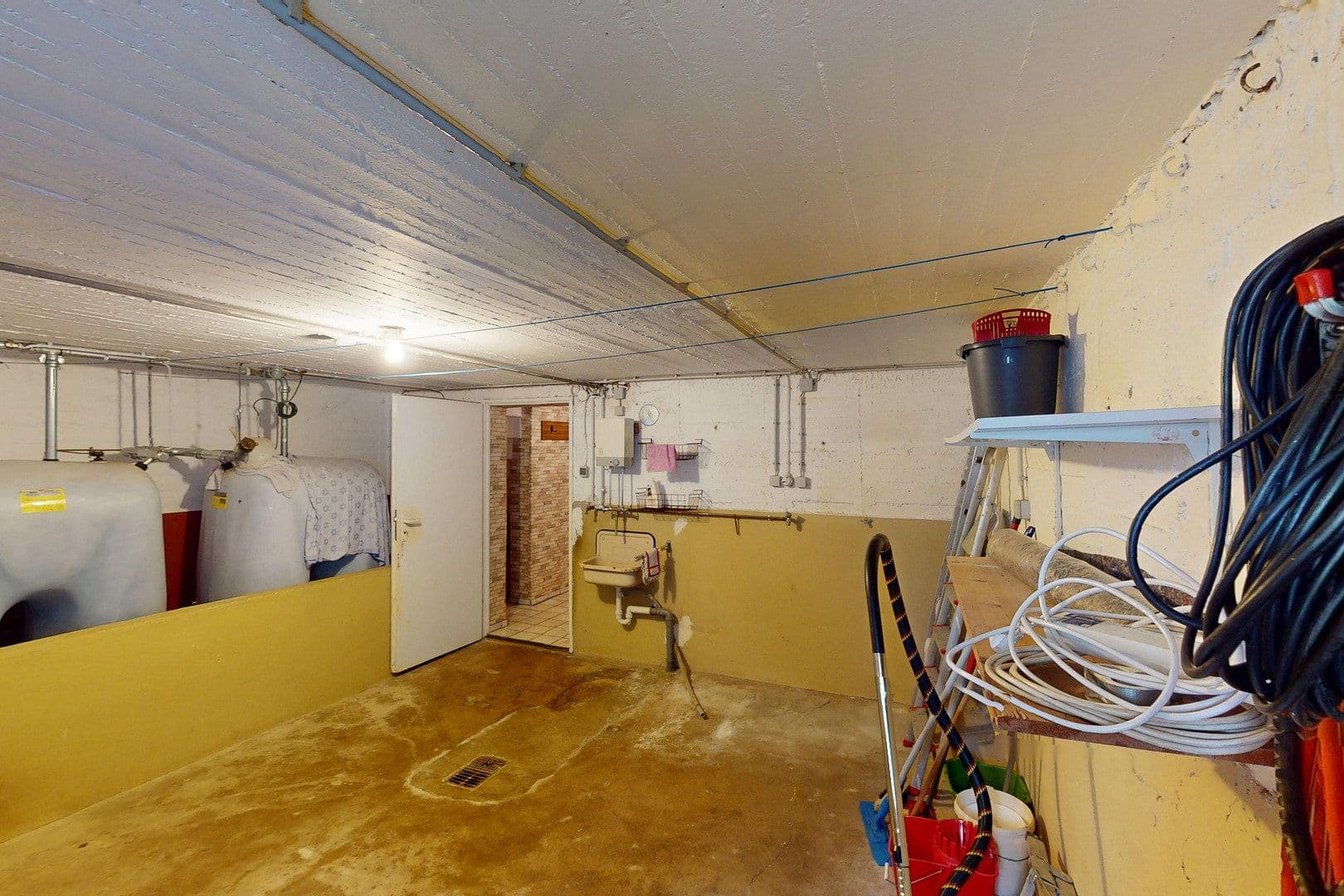Predaj domu 92 m², pozemok 214 m², Fohrenbühlerstraße 103, Sindelfingen, Bádensko-Wurttembersko Predaj domu 92 m², pozemok 214 m², Fohrenbühlerstraße 103, Sindelfingen, Bádensko-Wurttembersko