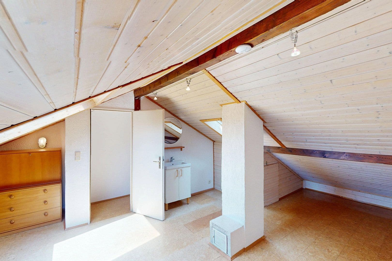 Predaj domu 92 m², pozemok 214 m², Fohrenbühlerstraße 103, Sindelfingen, Bádensko-Wurttembersko Predaj domu 92 m², pozemok 214 m², Fohrenbühlerstraße 103, Sindelfingen, Bádensko-Wurttembersko