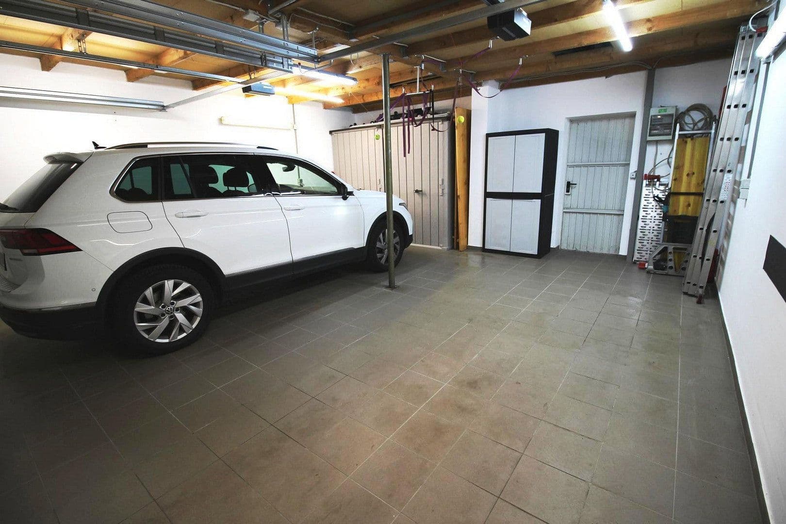 Predaj domu 165 m², pozemok 824 m², Immenhausen, Hesensko Predaj domu 165 m², pozemok 824 m², Immenhausen, Hesensko