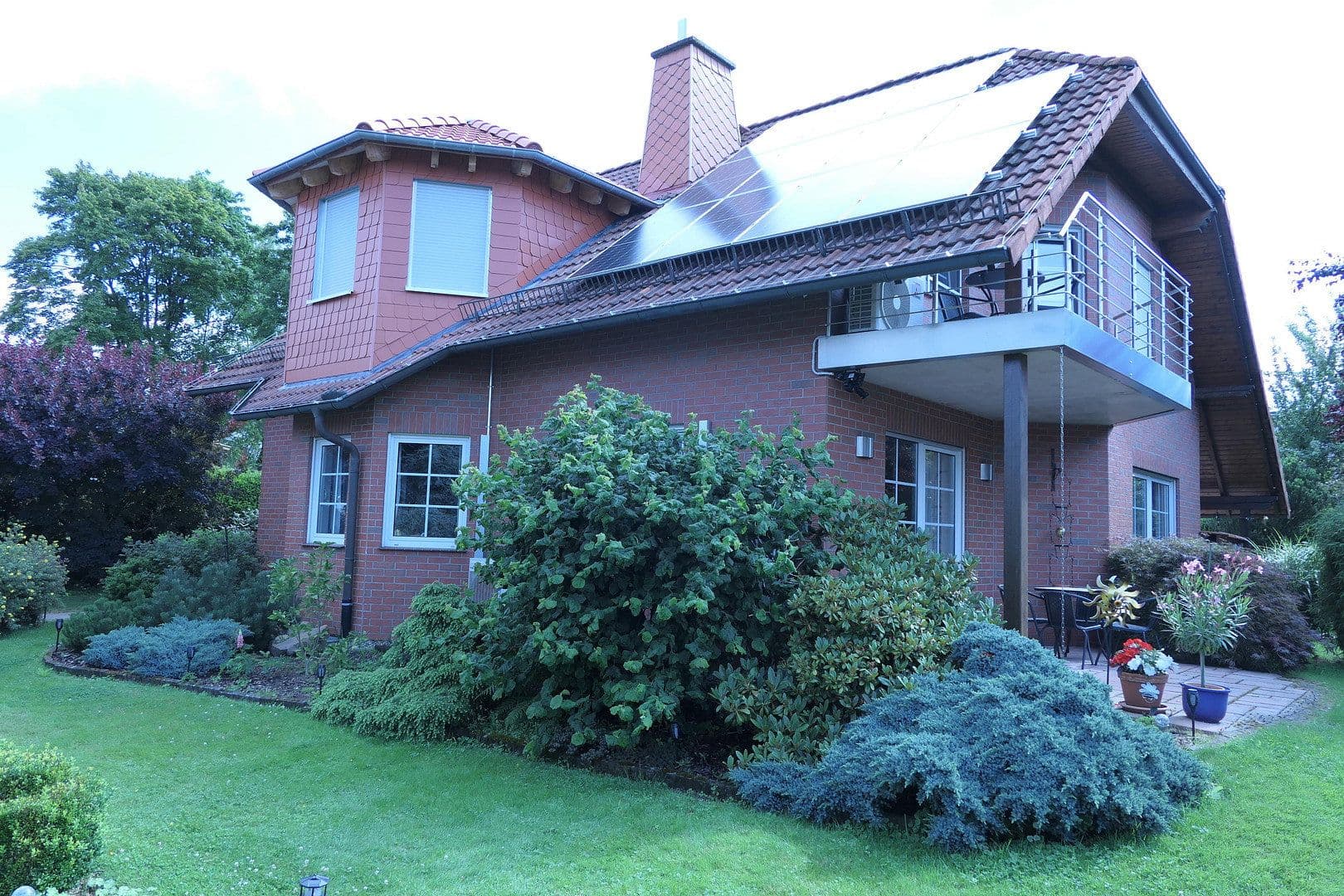 Predaj domu 165 m², pozemok 824 m², Immenhausen, Hesensko Predaj domu 165 m², pozemok 824 m², Immenhausen, Hesensko