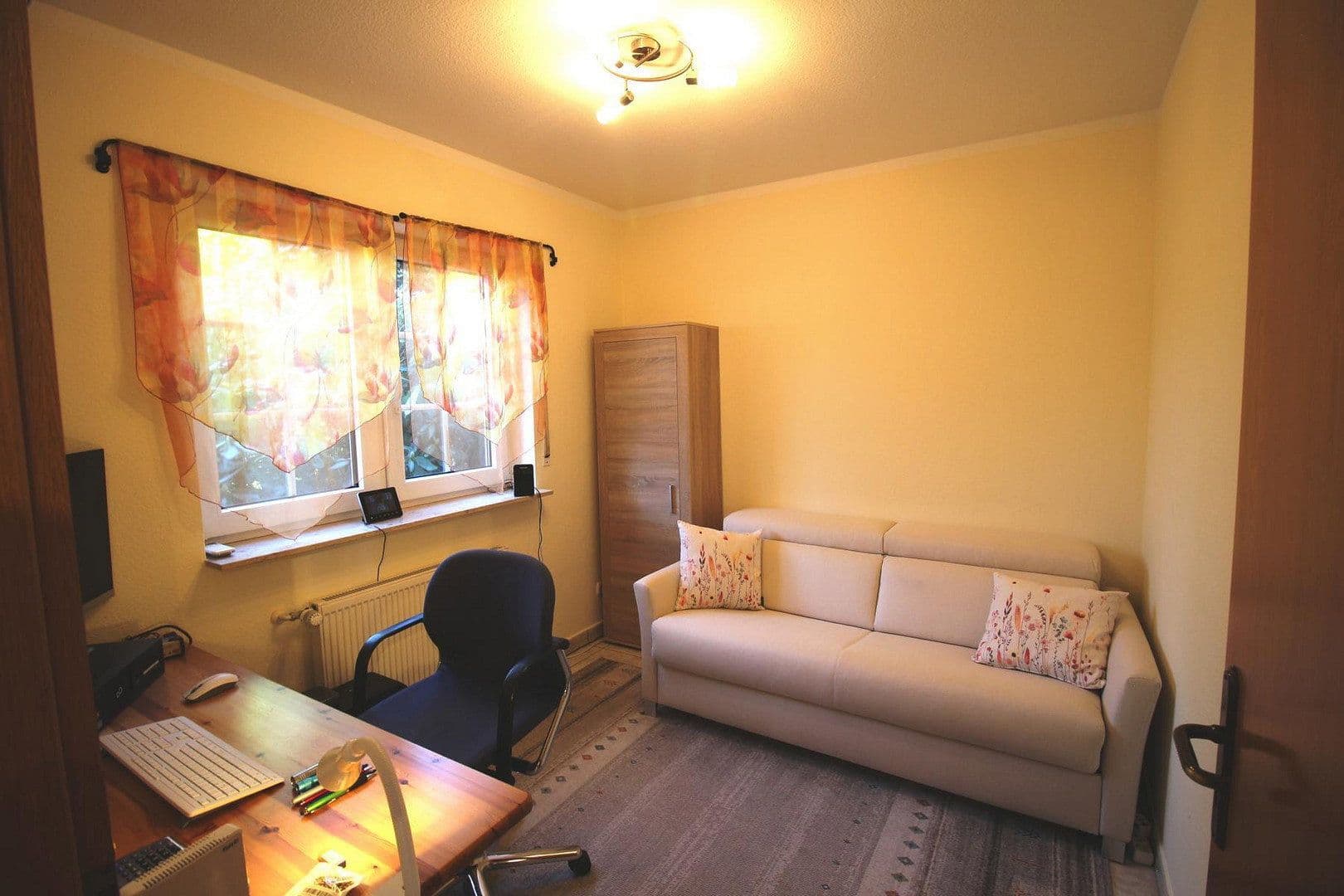 Predaj domu 165 m², pozemok 824 m², Immenhausen, Hesensko Predaj domu 165 m², pozemok 824 m², Immenhausen, Hesensko