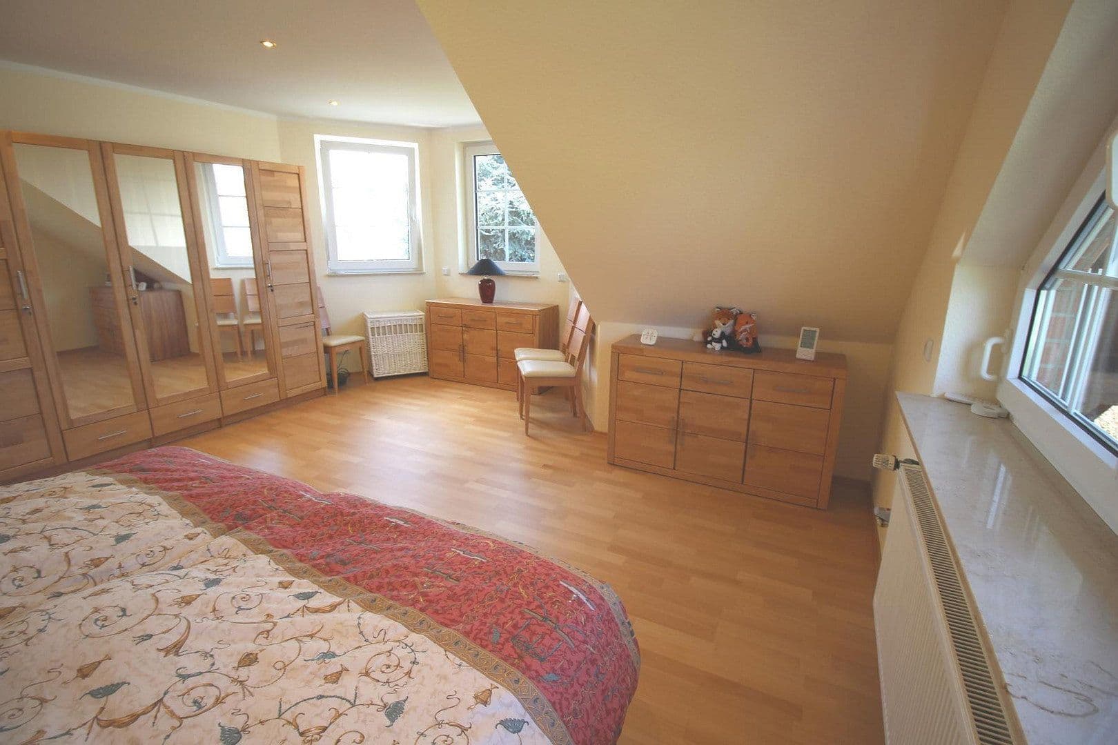 Predaj domu 165 m², pozemok 824 m², Immenhausen, Hesensko Predaj domu 165 m², pozemok 824 m², Immenhausen, Hesensko