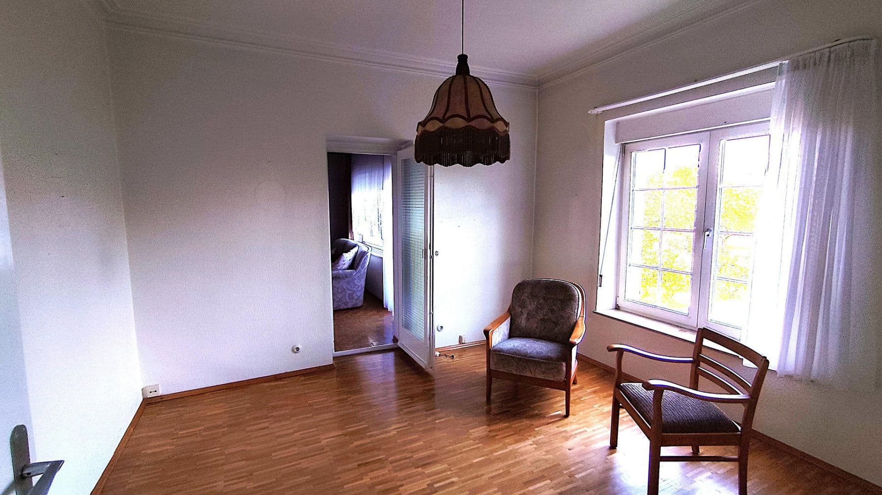 Predaj domu 156 m², pozemok 714 m², Kirchheim am Neckar, Bádensko-Wurttembersko Predaj domu 156 m², pozemok 714 m², Kirchheim am Neckar, Bádensko-Wurttembersko