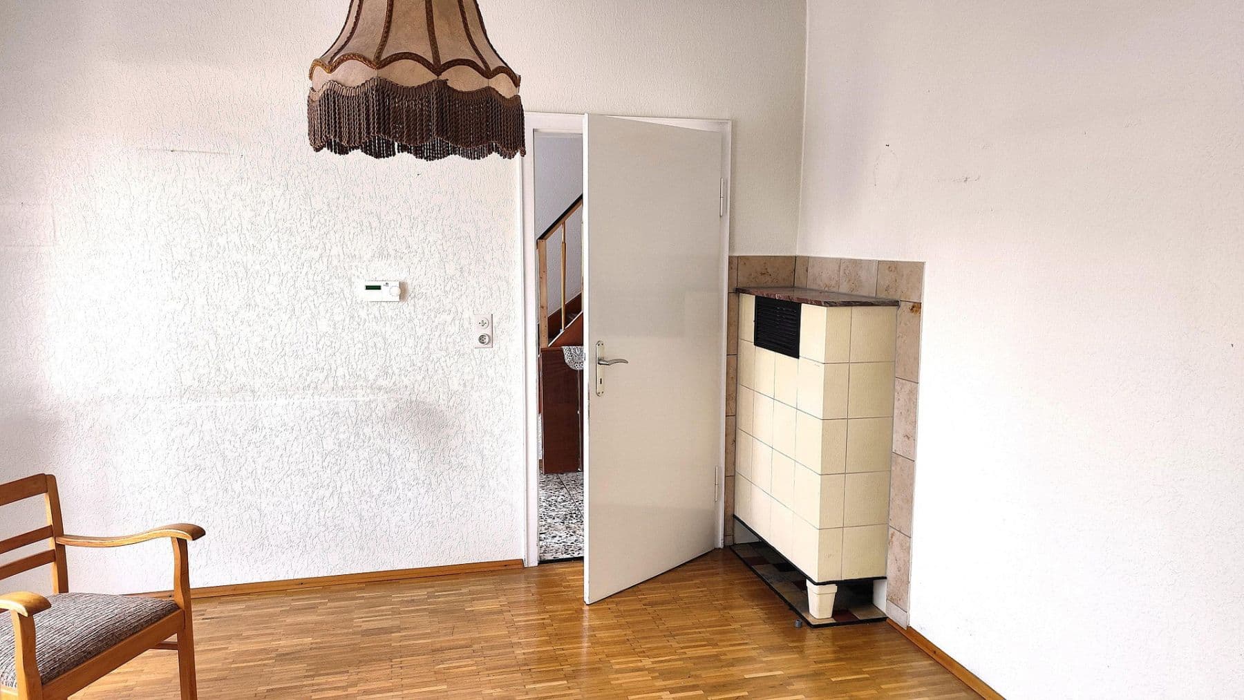 Predaj domu 156 m², pozemok 714 m², Kirchheim am Neckar, Bádensko-Wurttembersko Predaj domu 156 m², pozemok 714 m², Kirchheim am Neckar, Bádensko-Wurttembersko