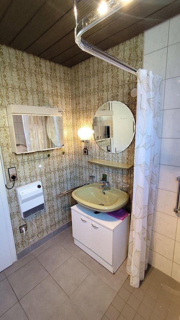 Predaj domu 156 m², pozemok 714 m², Kirchheim am Neckar, Bádensko-Wurttembersko Predaj domu 156 m², pozemok 714 m², Kirchheim am Neckar, Bádensko-Wurttembersko