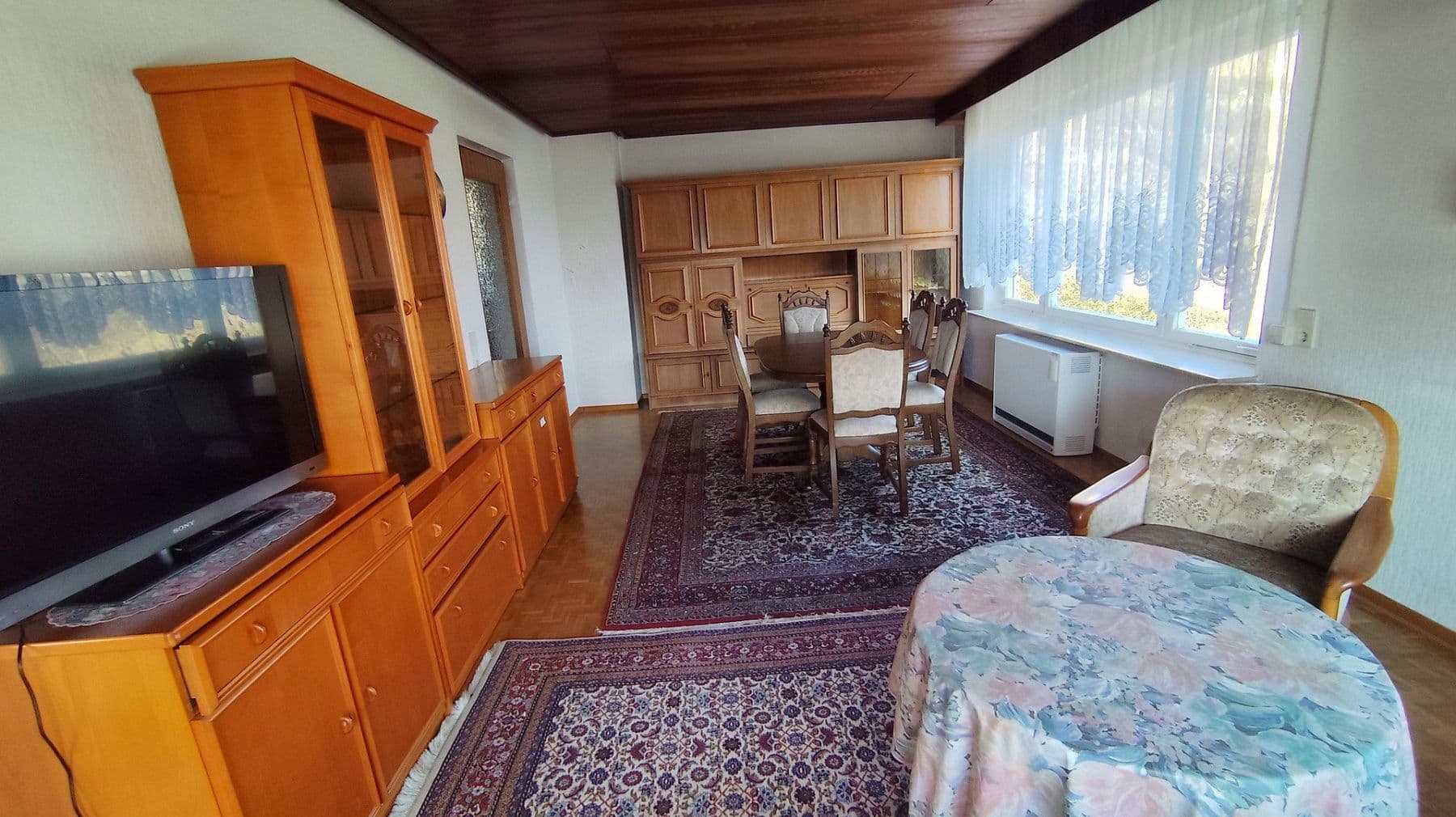 Predaj domu 156 m², pozemok 714 m², Kirchheim am Neckar, Bádensko-Wurttembersko Predaj domu 156 m², pozemok 714 m², Kirchheim am Neckar, Bádensko-Wurttembersko