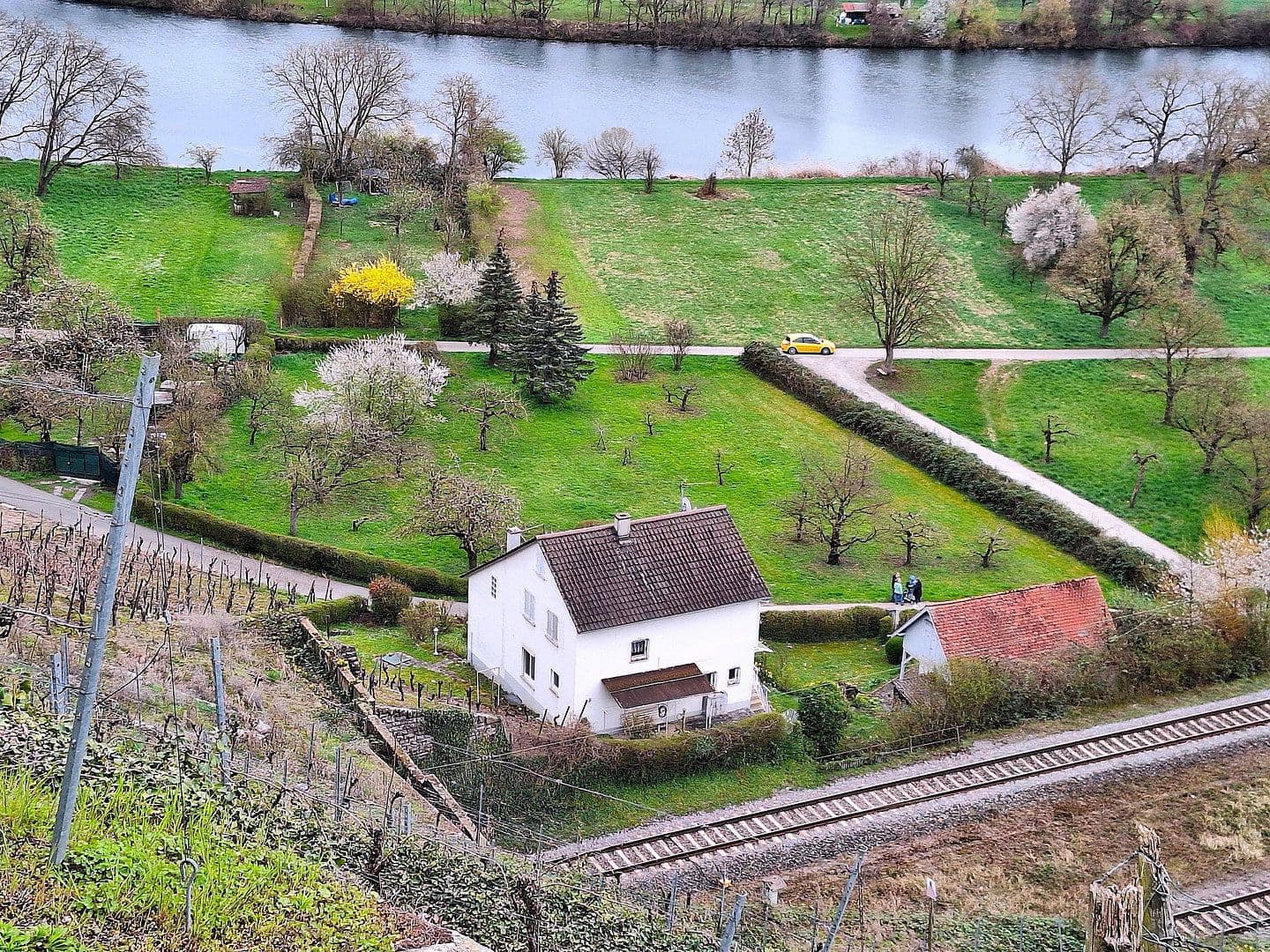 Predaj domu 156 m², pozemok 714 m², Kirchheim am Neckar, Bádensko-Wurttembersko Predaj domu 156 m², pozemok 714 m², Kirchheim am Neckar, Bádensko-Wurttembersko