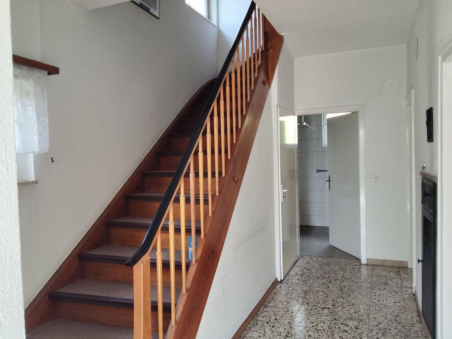 Predaj domu 156 m², pozemok 714 m², Kirchheim am Neckar, Bádensko-Wurttembersko Predaj domu 156 m², pozemok 714 m², Kirchheim am Neckar, Bádensko-Wurttembersko