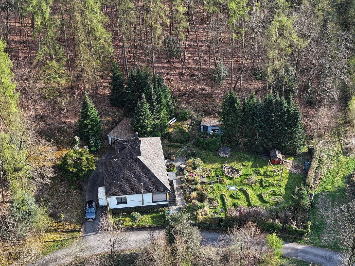 Predaj domu 115 m², pozemok 1.258 m², Elfringhauser Str. 113, Hattingen, Severné Porýnie - Westfálsko Predaj domu 115 m², pozemok 1.258 m², Elfringhauser Str. 113, Hattingen, Severné Porýnie - Westfálsko