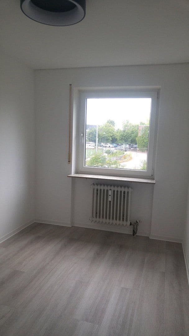 Prenájom bytu 1-izbový 49 m², Leonberg, Bádensko-Wurttembersko Prenájom bytu 1-izbový 49 m², Leonberg, Bádensko-Wurttembersko