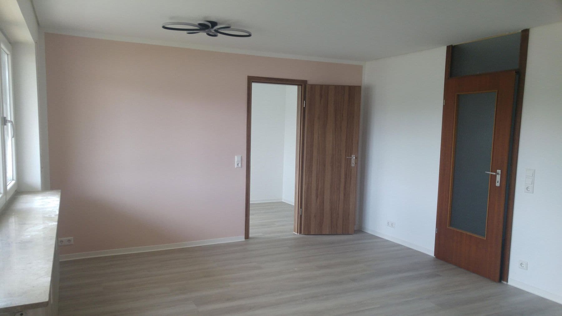 Prenájom bytu 1-izbový 49 m², Leonberg, Bádensko-Wurttembersko Prenájom bytu 1-izbový 49 m², Leonberg, Bádensko-Wurttembersko