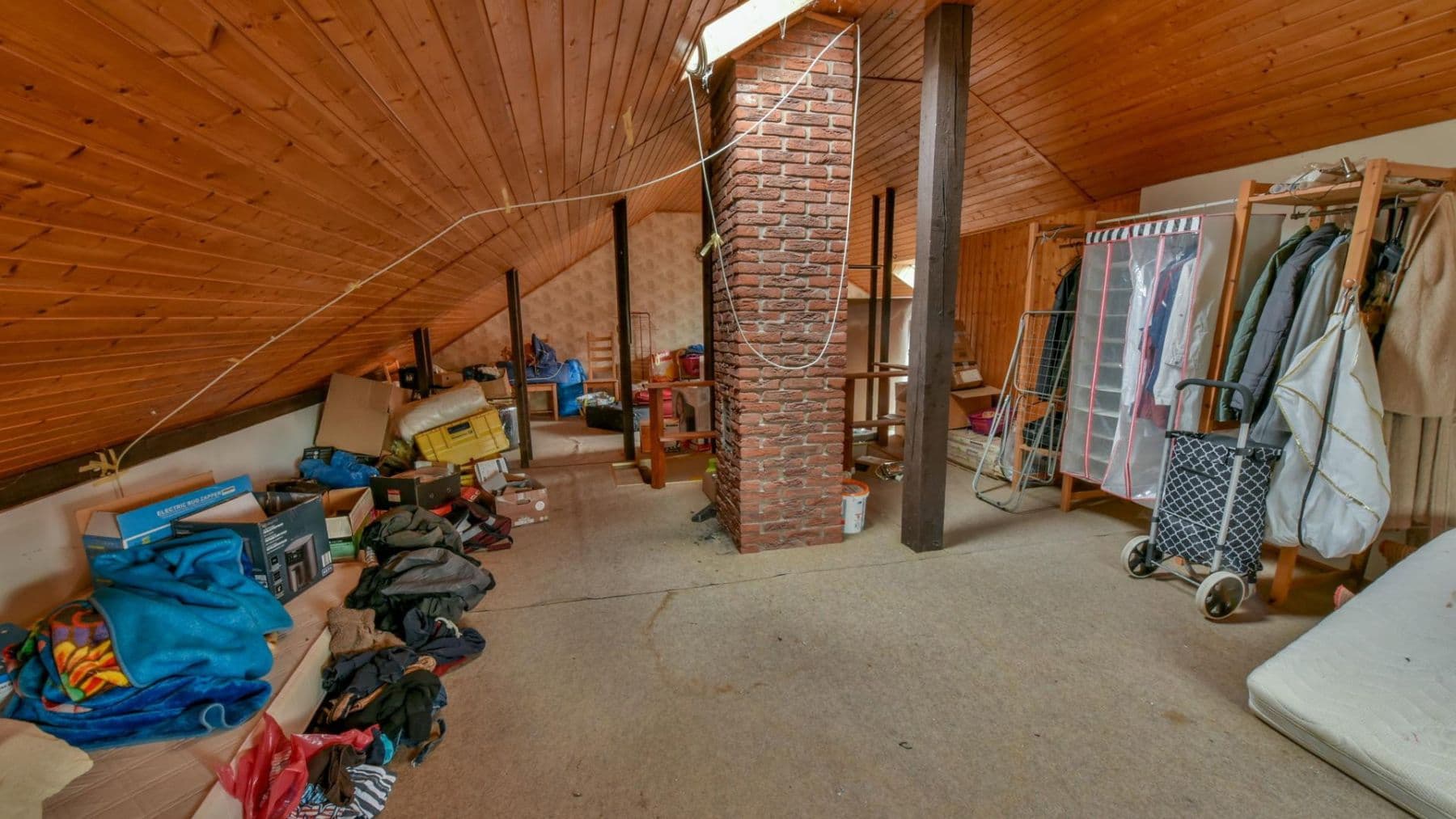 Predaj domu 120 m², pozemok 175 m², Modautal, Hesensko Predaj domu 120 m², pozemok 175 m², Modautal, Hesensko