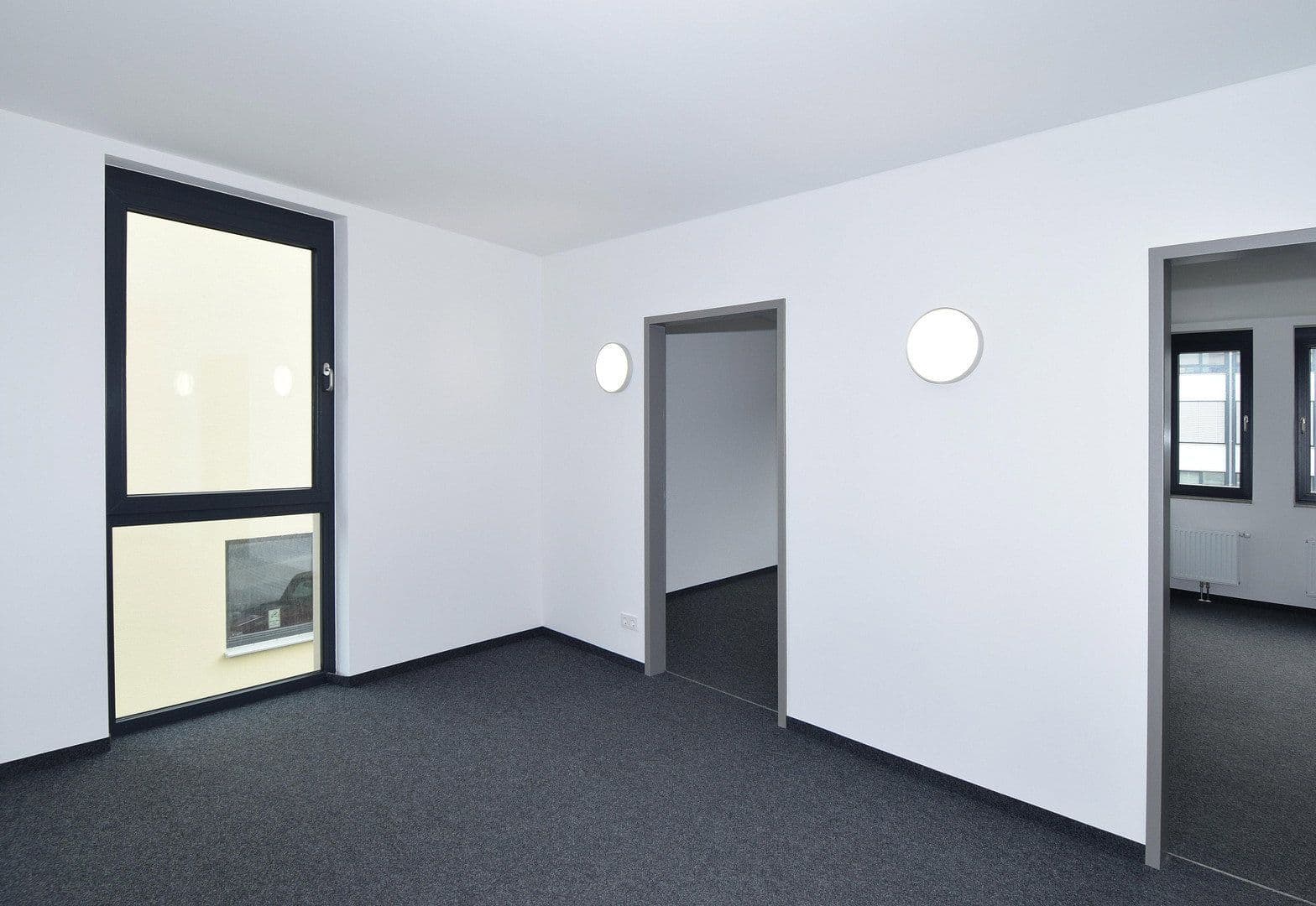 Prenájom kancelárie 219 m², Lise-Meitner-Str. 7, Krailling, Bavorsko Prenájom kancelárie 219 m², Lise-Meitner-Str. 7, Krailling, Bavorsko