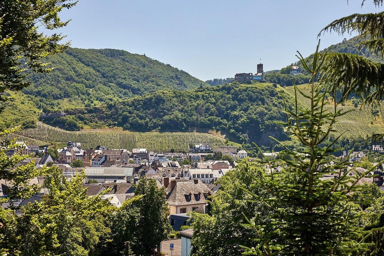 Predaj pozemku 2.314 m², Auf der Trift 22, Bernkastel-Kues, Porýnie-Falcko Predaj pozemku 2.314 m², Auf der Trift 22, Bernkastel-Kues, Porýnie-Falcko