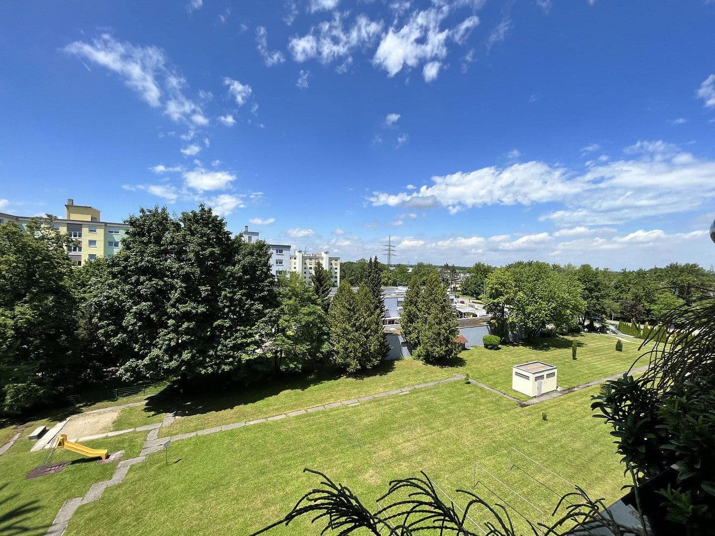 Predaj bytu 3-izbový 74 m², Königsbrunn, Bavorsko Predaj bytu 3-izbový 74 m², Königsbrunn, Bavorsko