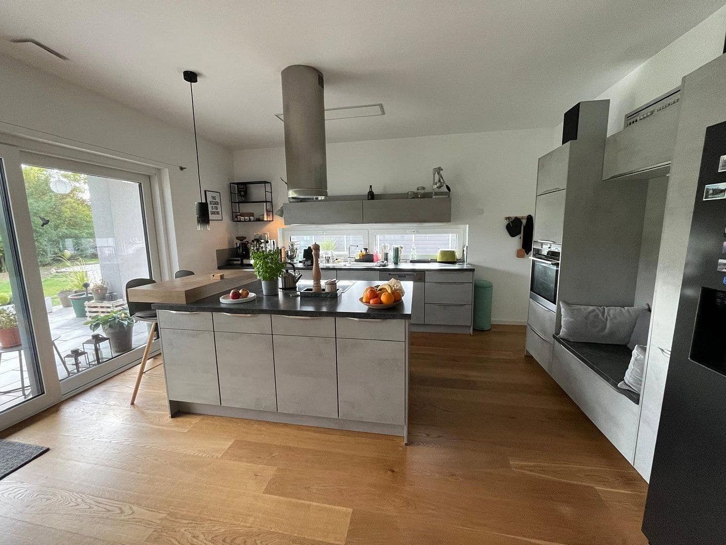 Predaj domu 154 m², pozemok 4.670 m², Uckerfelde, Brandenbursko Predaj domu 154 m², pozemok 4.670 m², Uckerfelde, Brandenbursko