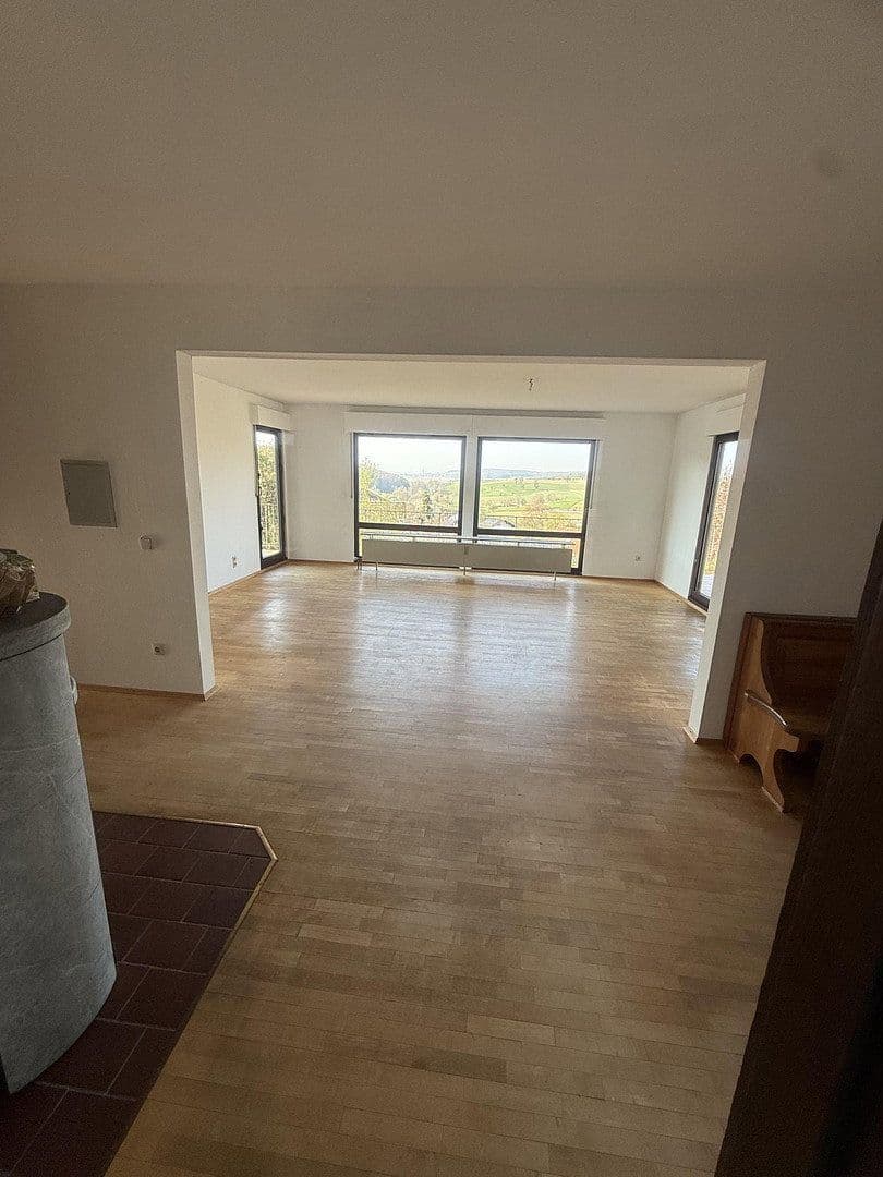 Predaj domu 230 m², pozemok 954 m², Kandern, Bádensko-Wurttembersko Predaj domu 230 m², pozemok 954 m², Kandern, Bádensko-Wurttembersko