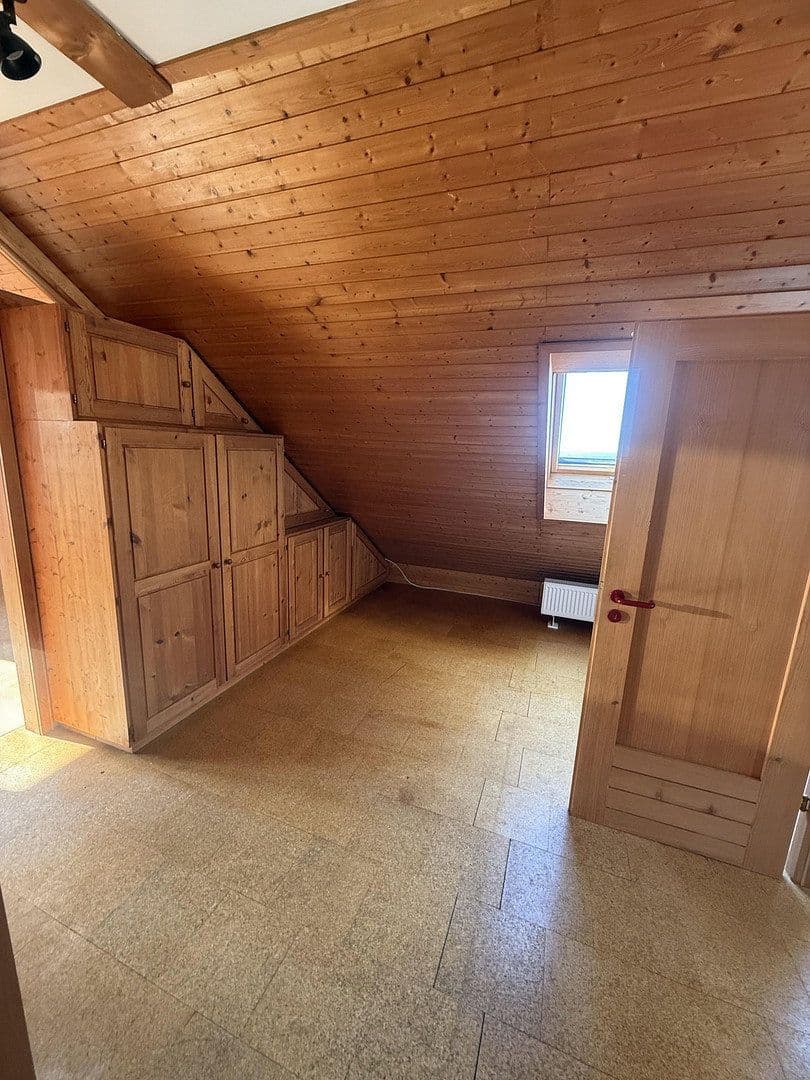 Predaj domu 230 m², pozemok 954 m², Kandern, Bádensko-Wurttembersko Predaj domu 230 m², pozemok 954 m², Kandern, Bádensko-Wurttembersko