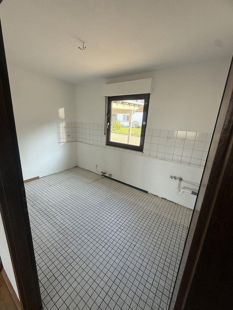 Predaj domu 230 m², pozemok 954 m², Kandern, Bádensko-Wurttembersko Predaj domu 230 m², pozemok 954 m², Kandern, Bádensko-Wurttembersko
