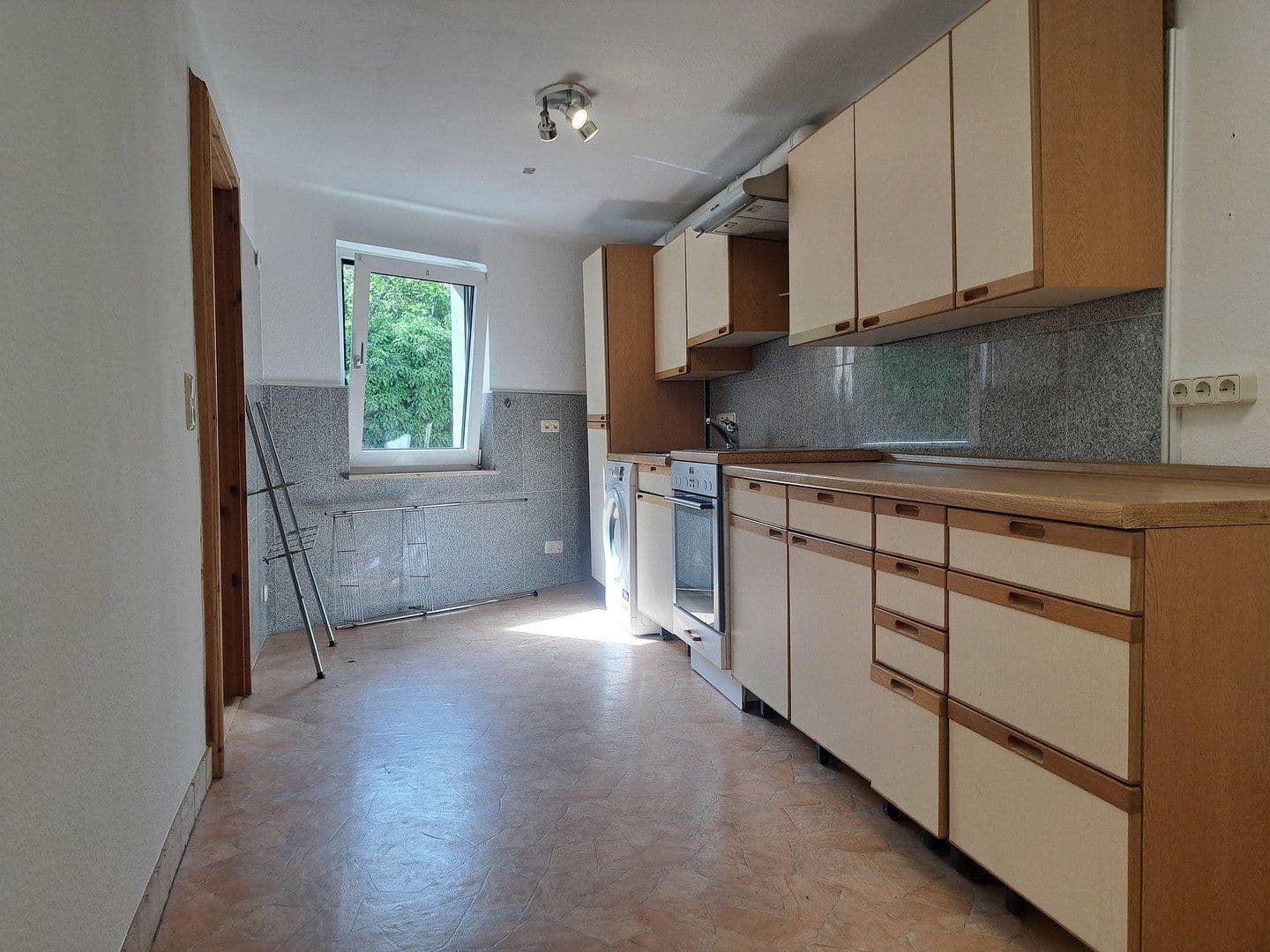 Prenájom bytu 2-izbový 61 m², Wormser Str.33, Oppenheim, Porýnie-Falcko Prenájom bytu 2-izbový 61 m², Wormser Str.33, Oppenheim, Porýnie-Falcko