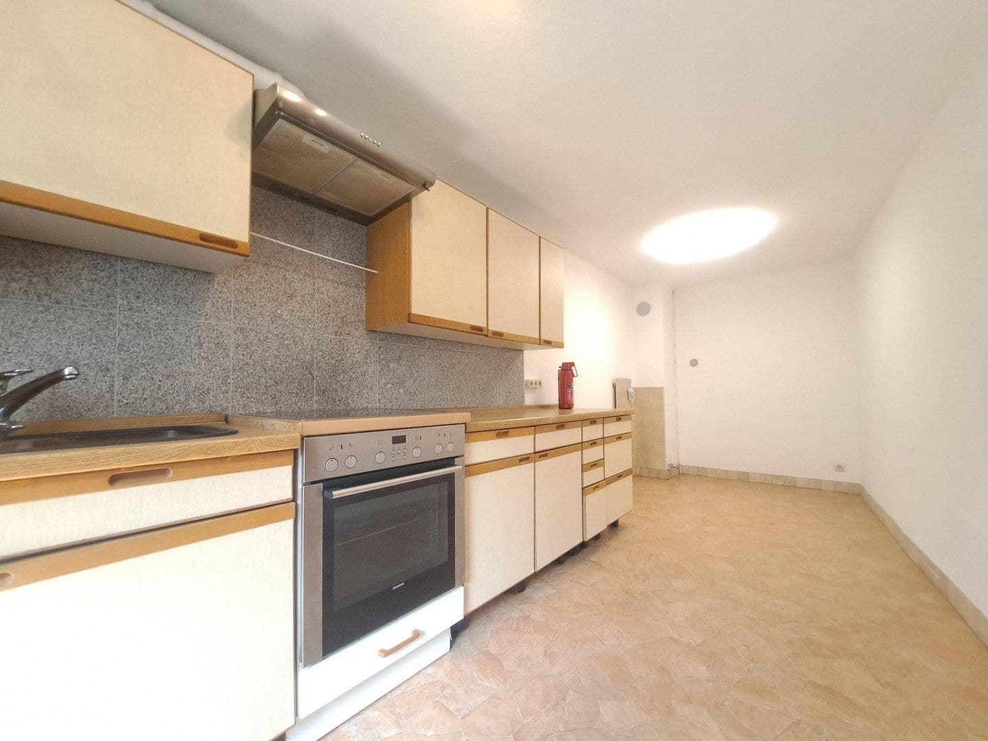 Prenájom bytu 2-izbový 61 m², Wormser Str.33, Oppenheim, Porýnie-Falcko Prenájom bytu 2-izbový 61 m², Wormser Str.33, Oppenheim, Porýnie-Falcko