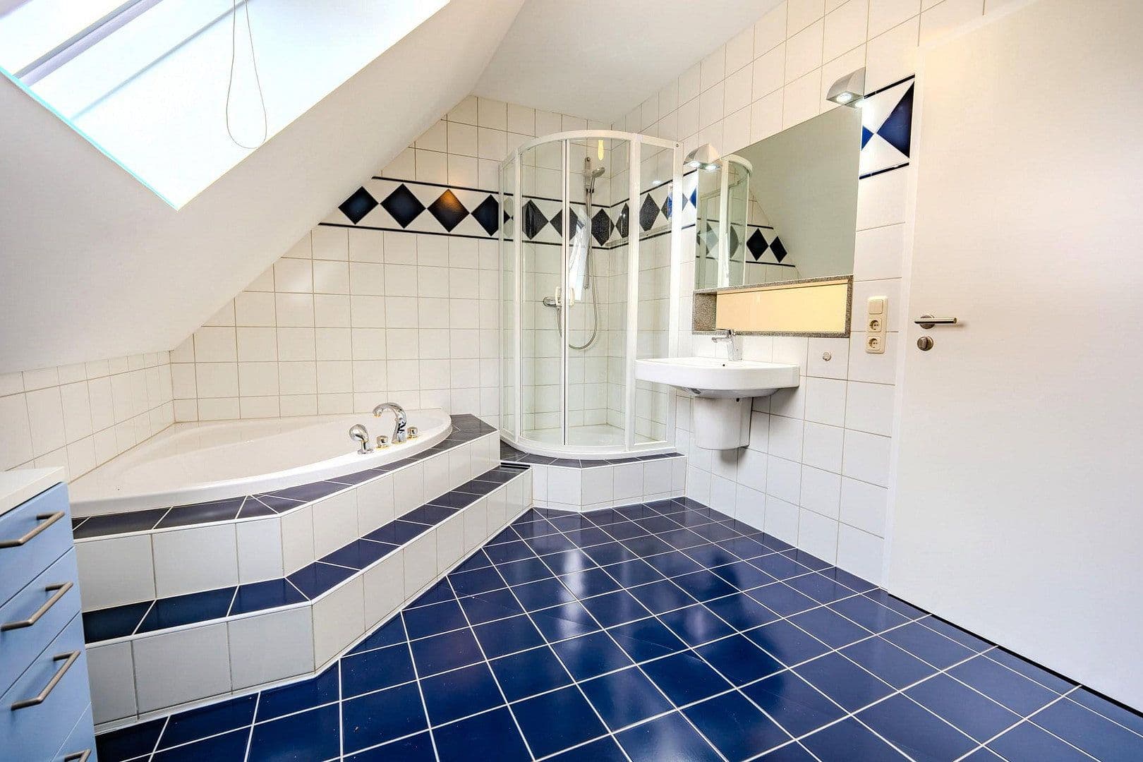 Predaj domu 218 m², pozemok 815 m², Fürth, Bavorsko Predaj domu 218 m², pozemok 815 m², Fürth, Bavorsko