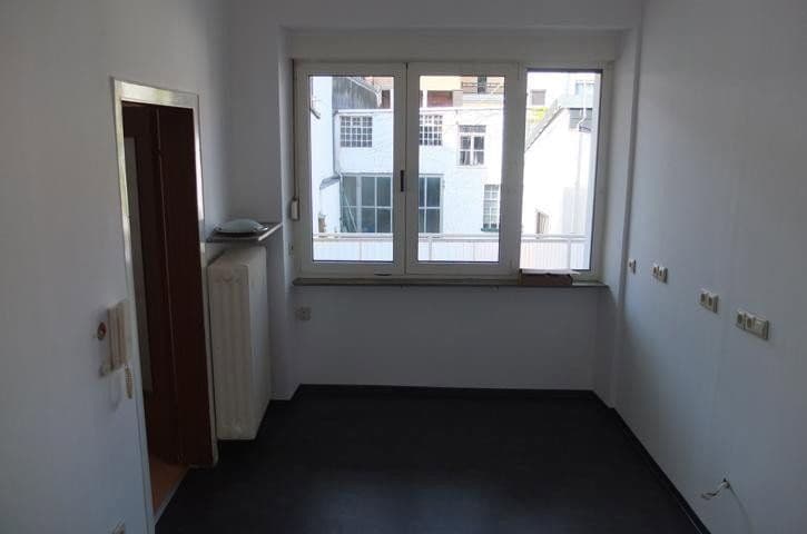 Prenájom bytu 7-izbový 180 m², Hauptstr. 159, Rodalben, Porýnie-Falcko Prenájom bytu 7-izbový 180 m², Hauptstr. 159, Rodalben, Porýnie-Falcko