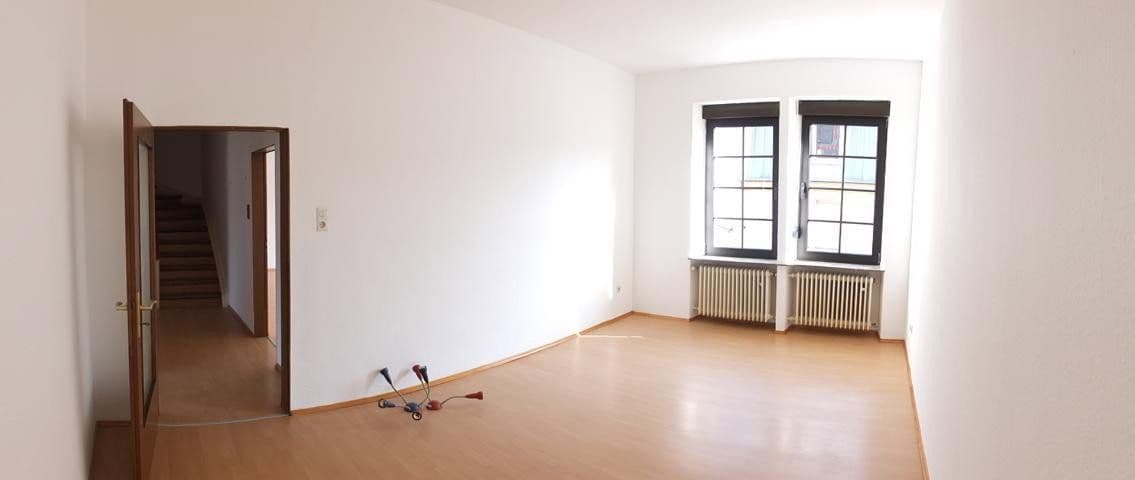Prenájom bytu 7-izbový 180 m², Hauptstr. 159, Rodalben, Porýnie-Falcko Prenájom bytu 7-izbový 180 m², Hauptstr. 159, Rodalben, Porýnie-Falcko