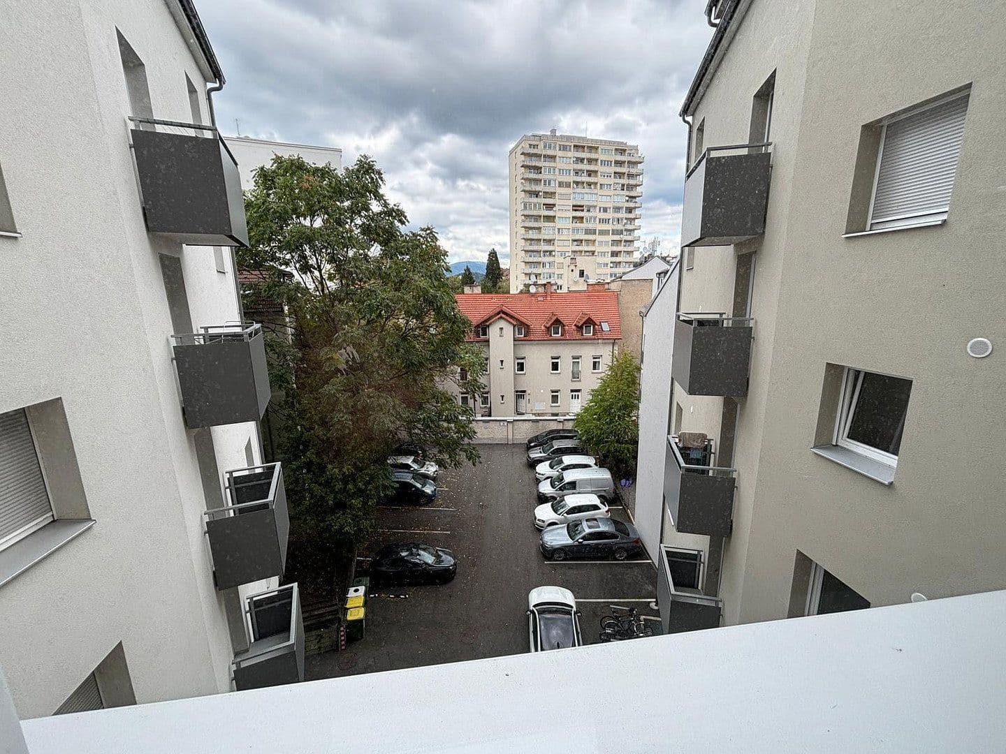 Prenájom bytu 3-izbový 75 m², Lazarettgasse 34, Graz, Štajersko Prenájom bytu 3-izbový 75 m², Lazarettgasse 34, Graz, Štajersko