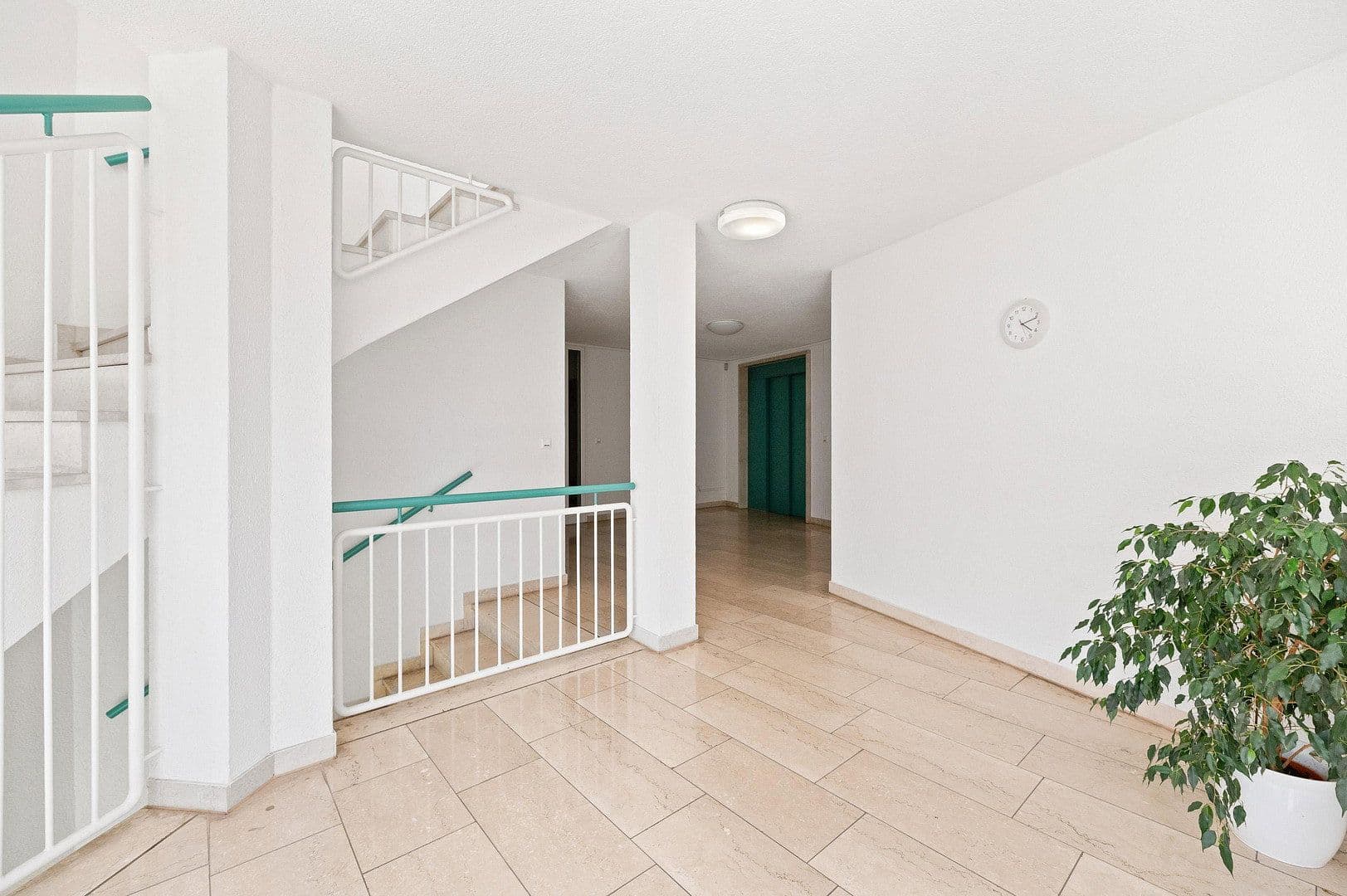 Prenájom bytu 3-izbový 109 m², Leonberg, Bádensko-Wurttembersko Prenájom bytu 3-izbový 109 m², Leonberg, Bádensko-Wurttembersko