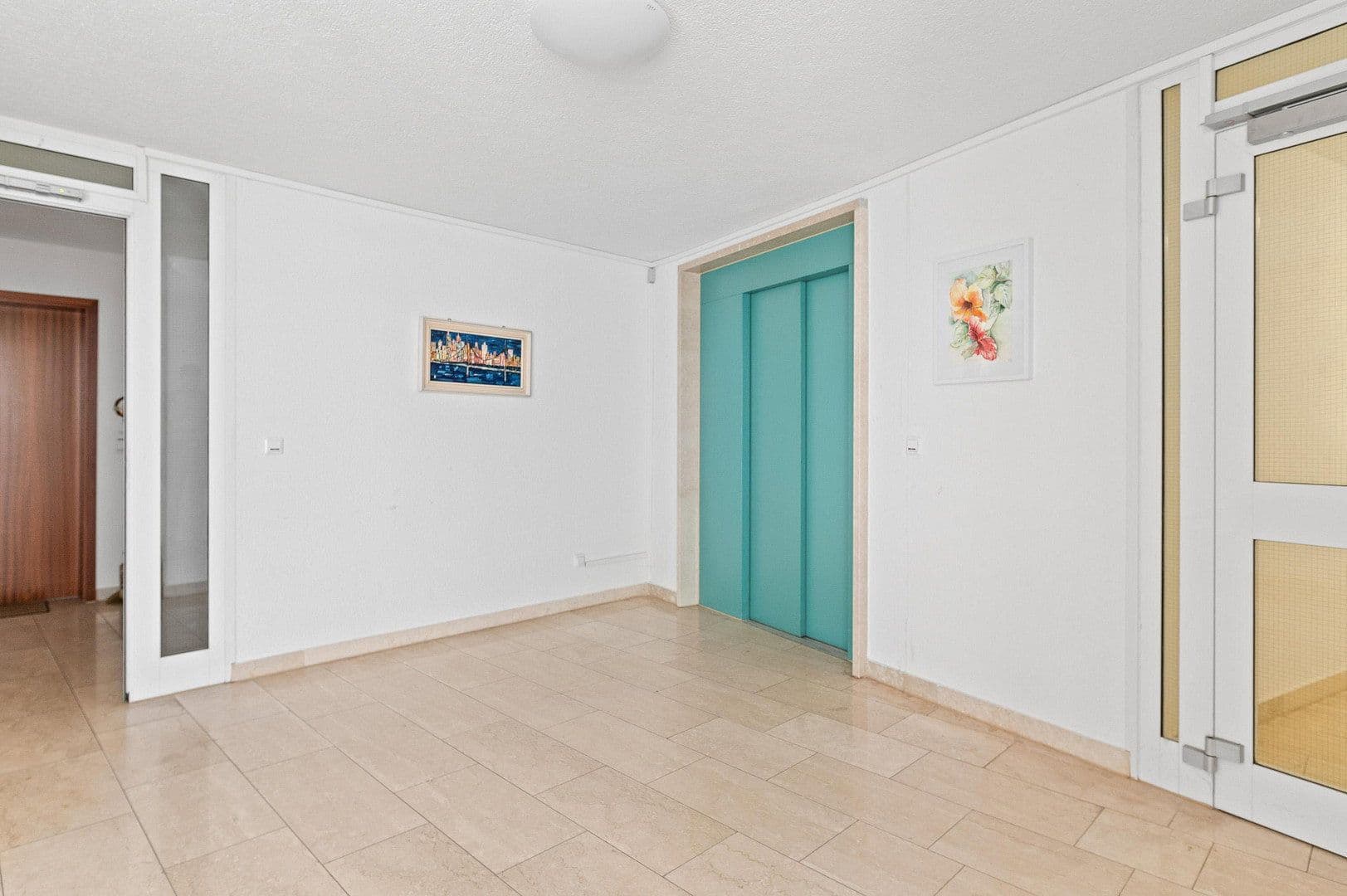 Prenájom bytu 3-izbový 109 m², Leonberg, Bádensko-Wurttembersko Prenájom bytu 3-izbový 109 m², Leonberg, Bádensko-Wurttembersko