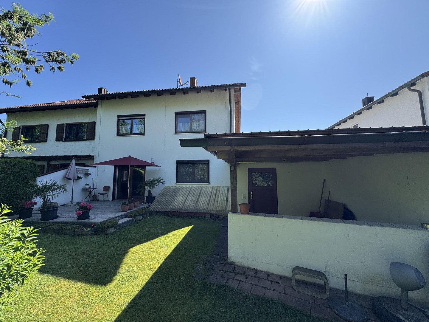 Predaj domu 198 m², pozemok 200 m², Oberstimm, Bavorsko Predaj domu 198 m², pozemok 200 m², Oberstimm, Bavorsko